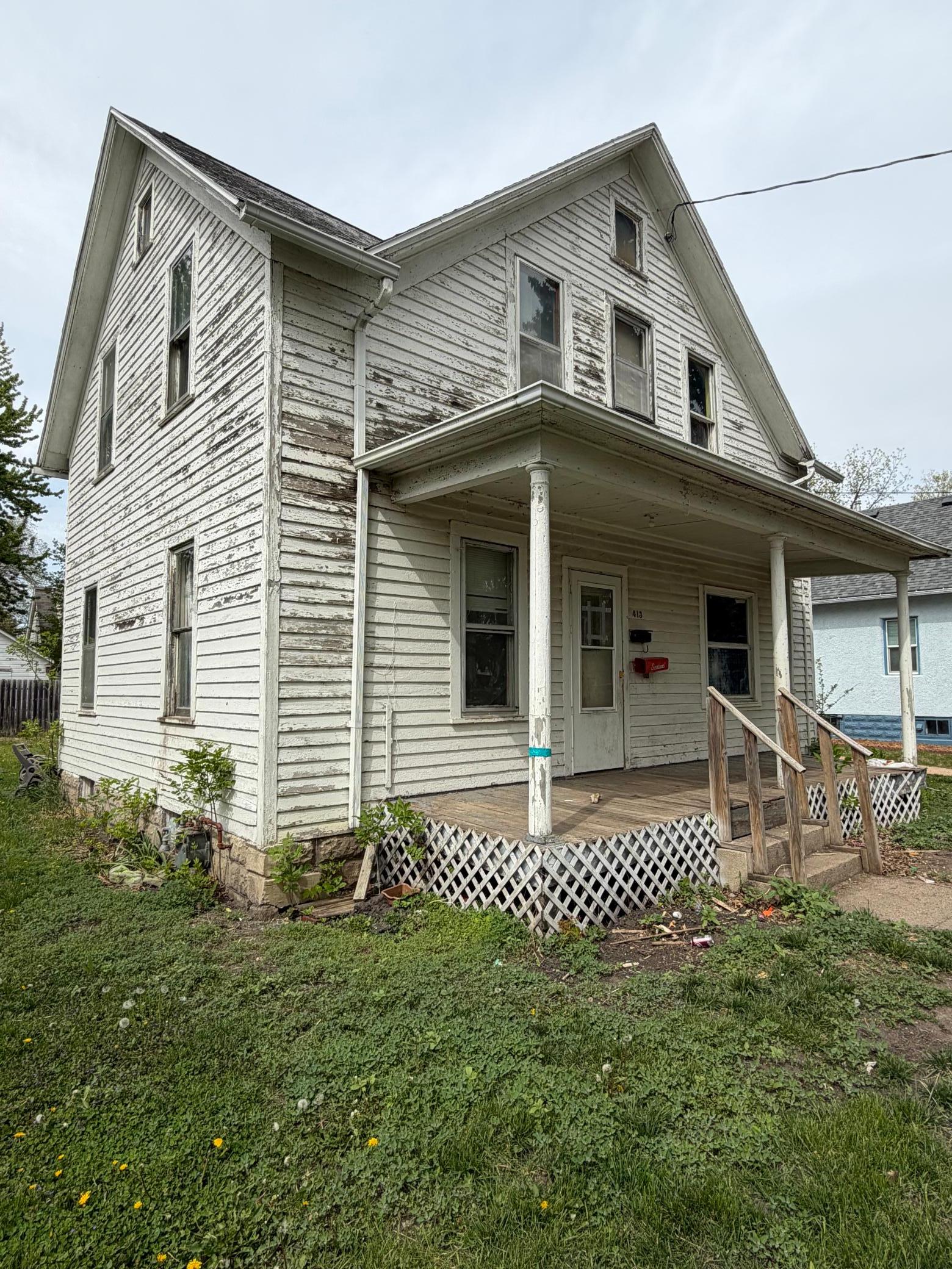413 Budd Street Property Photo 2