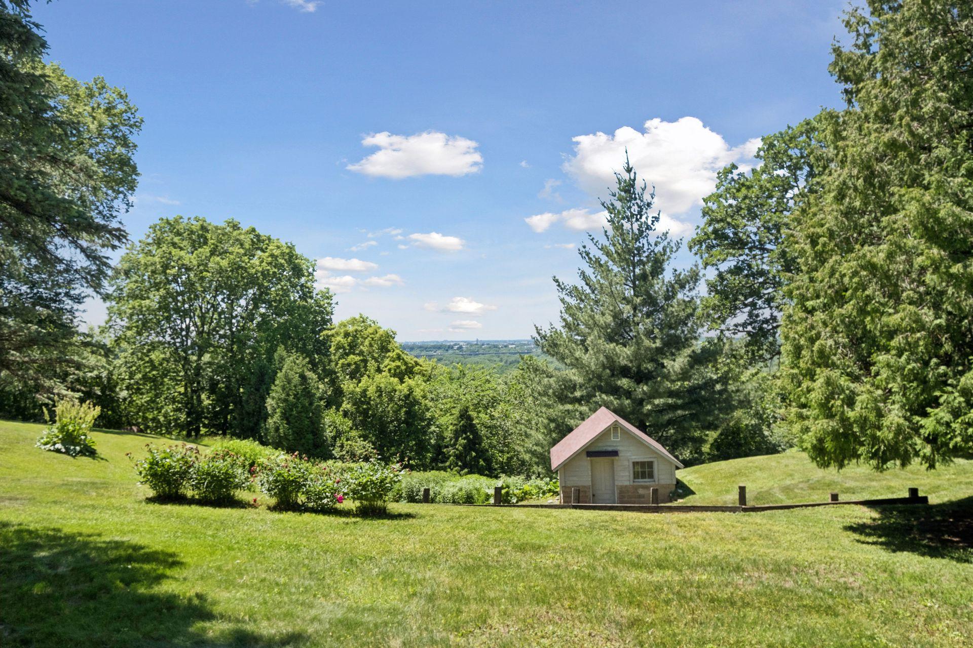 18xx Hunter Lane Property Photo 4