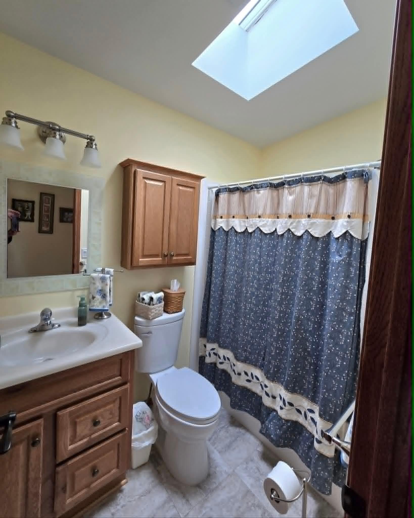 324 W 7th Street Property Photo 22