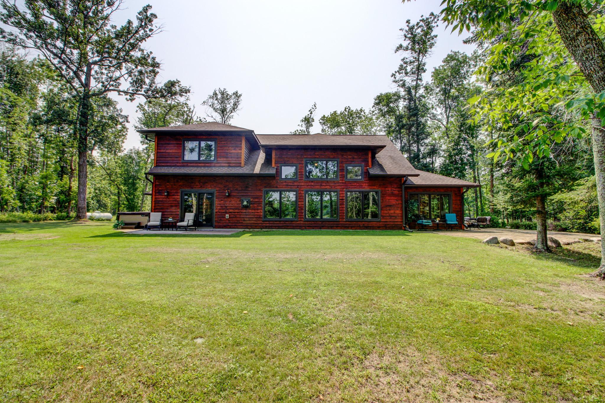 26089 Hammock Drive Property Photo 1