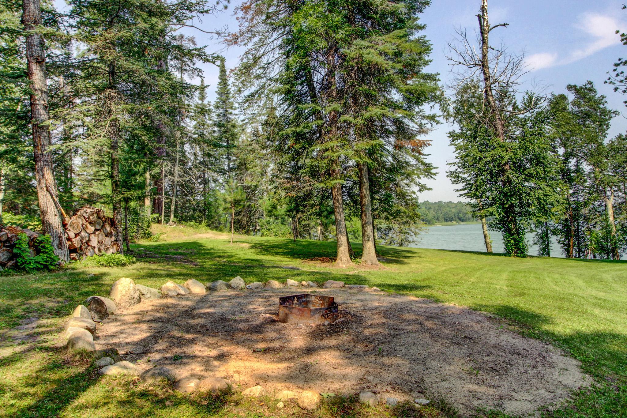 26089 Hammock Drive Property Photo 9