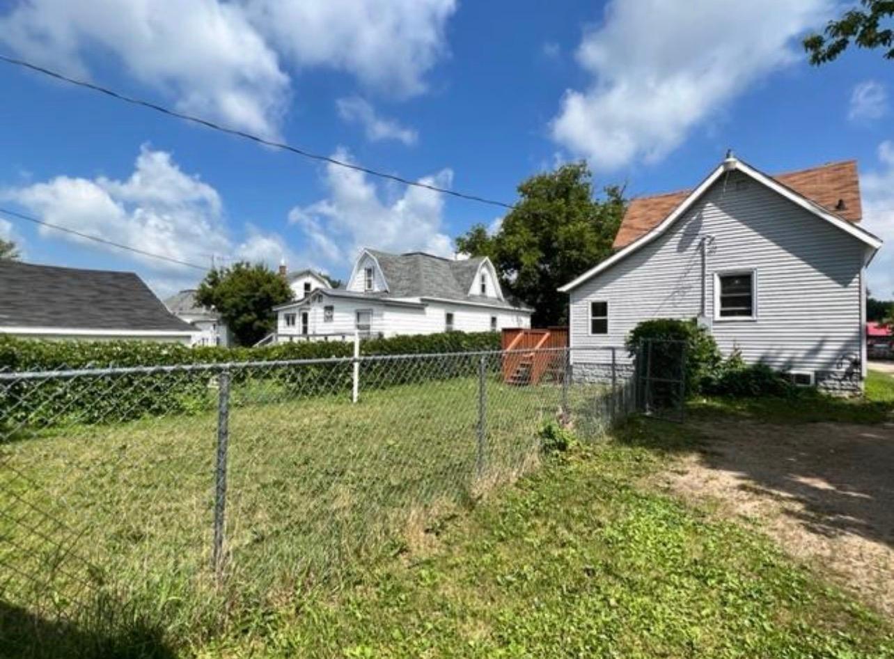 317 Minnesota Avenue E Property Photo 7