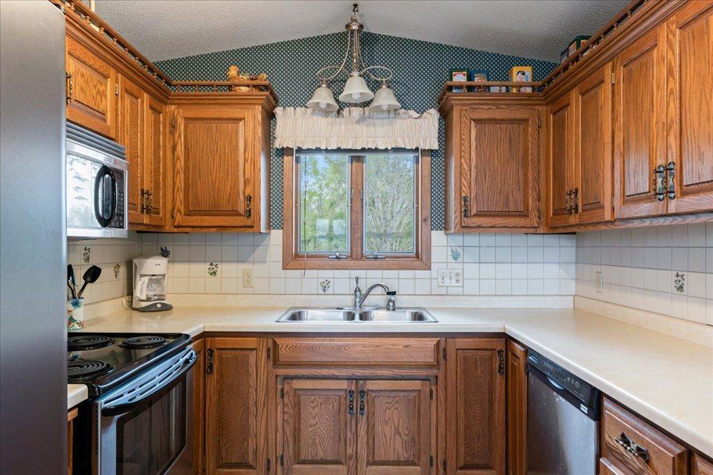 42380 352nd Lane Property Photo 9