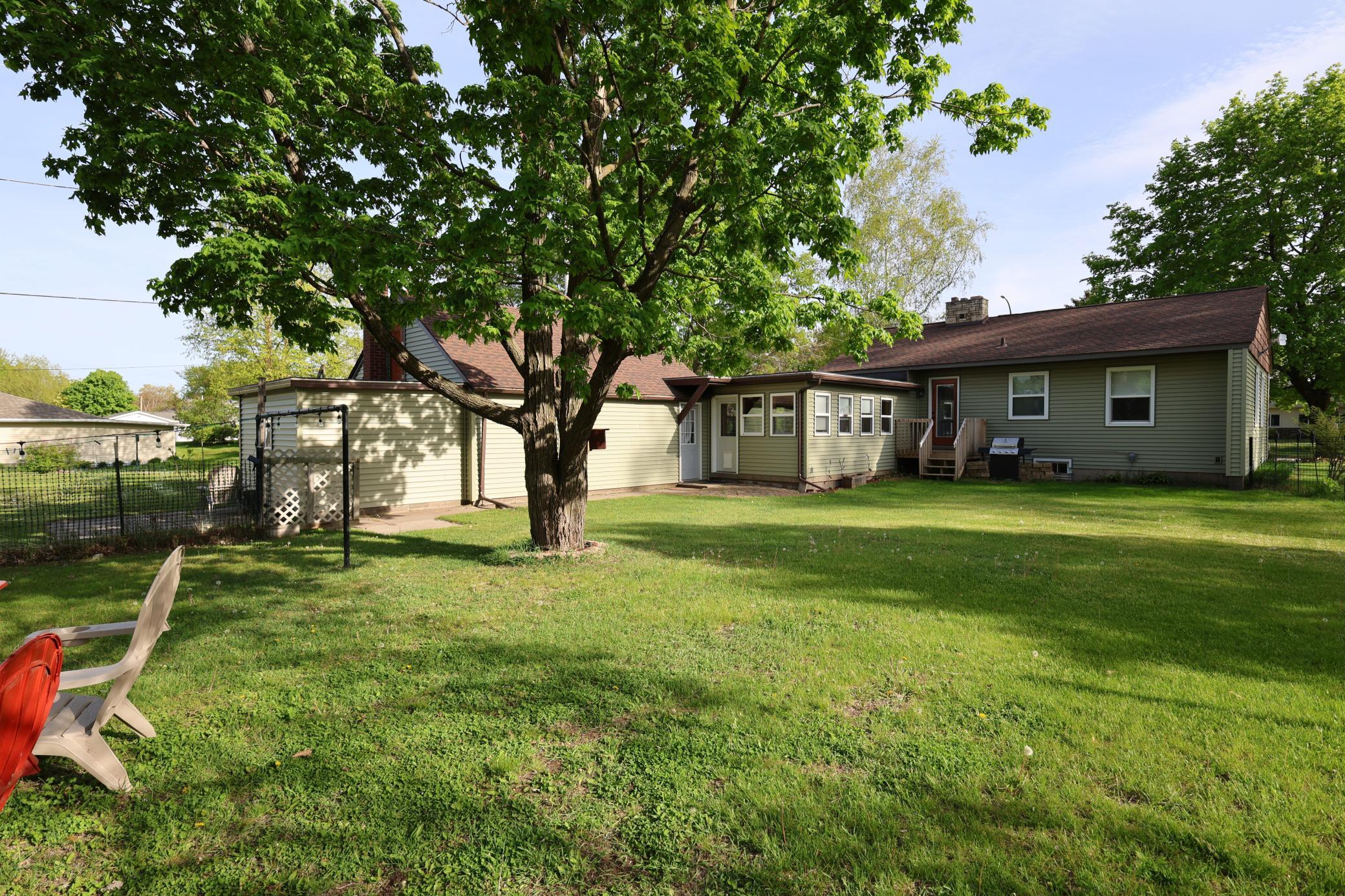 708 3rd Street Property Photo 5