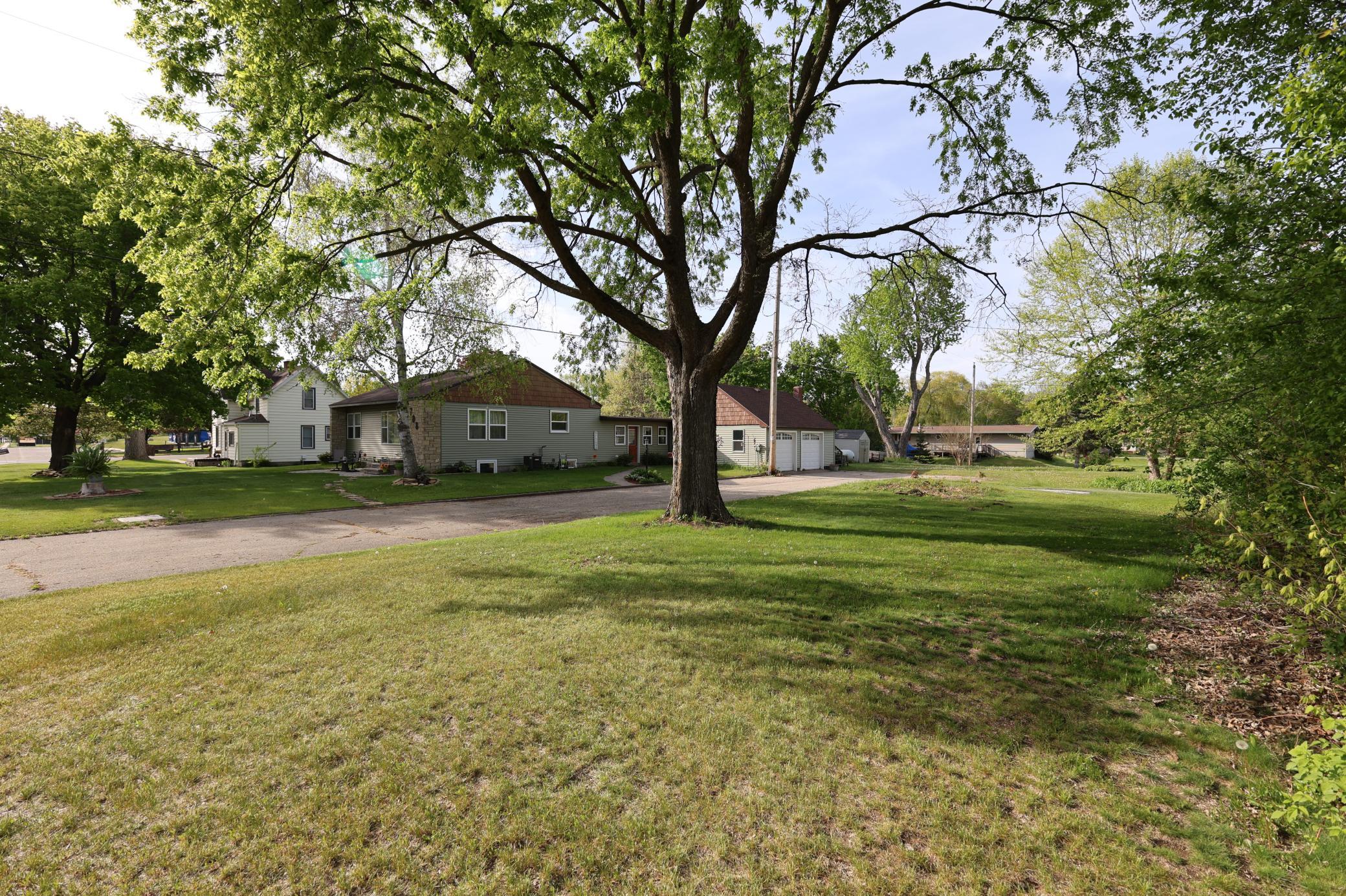 708 3rd Street Property Photo 9