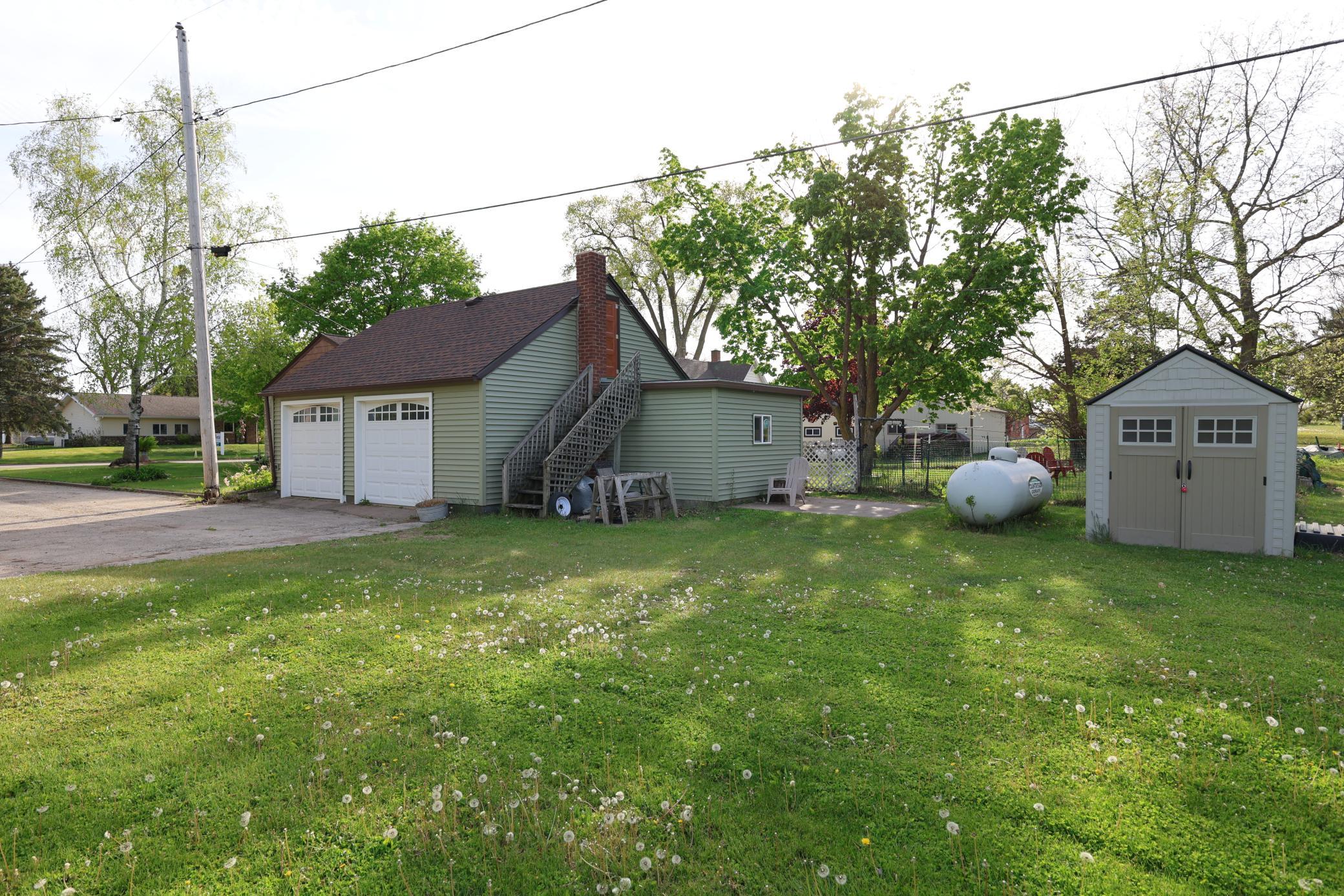 708 3rd Street Property Photo 10