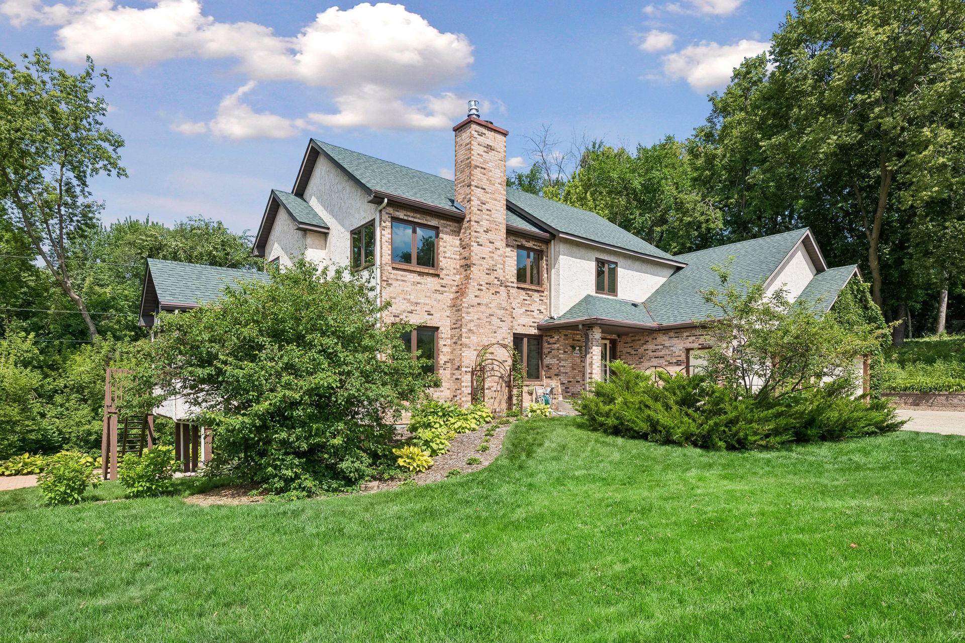10416 Briar Circle Property Photo 1
