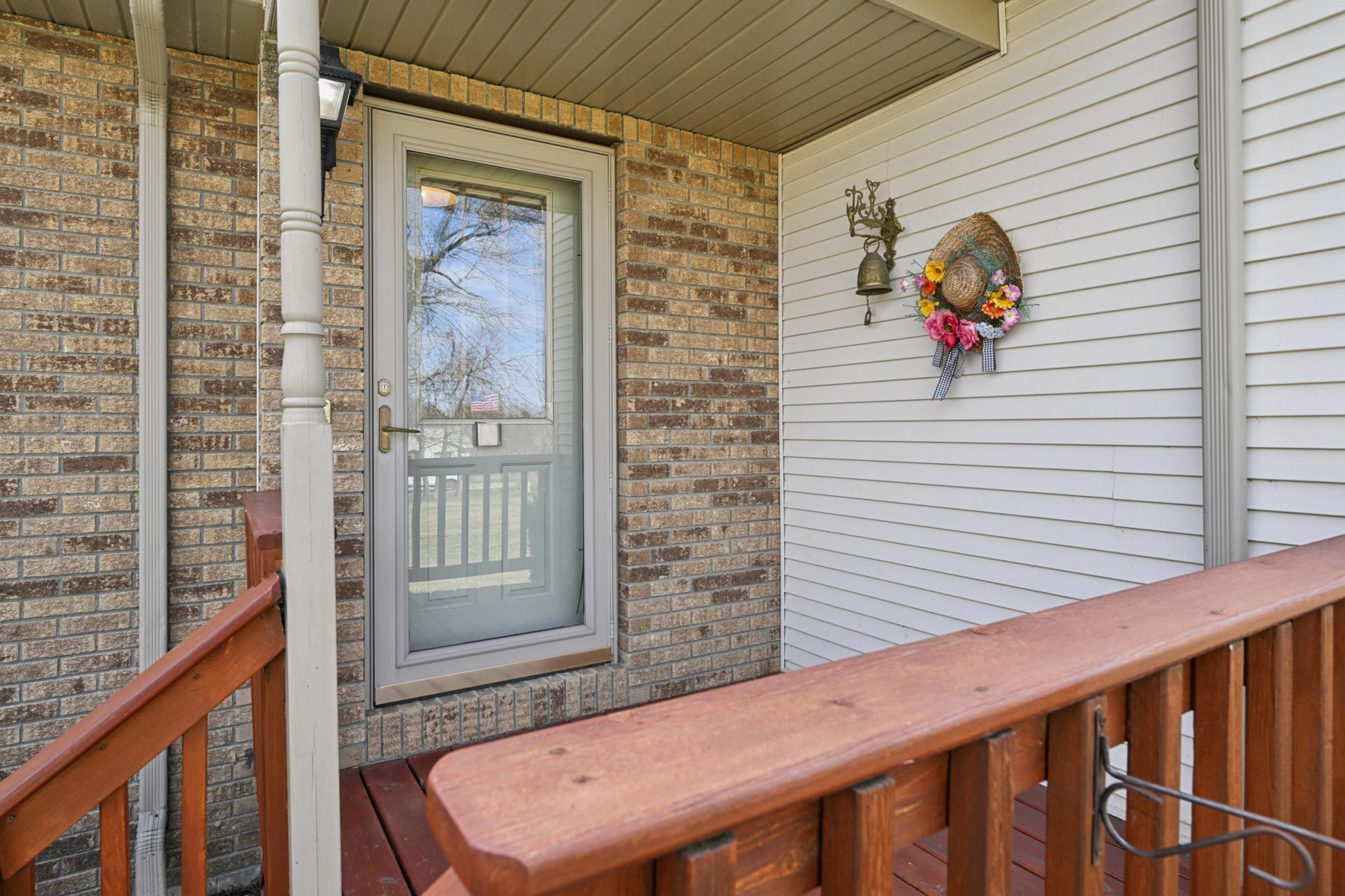 2120 Grotte Avenue Ne Property Photo 4