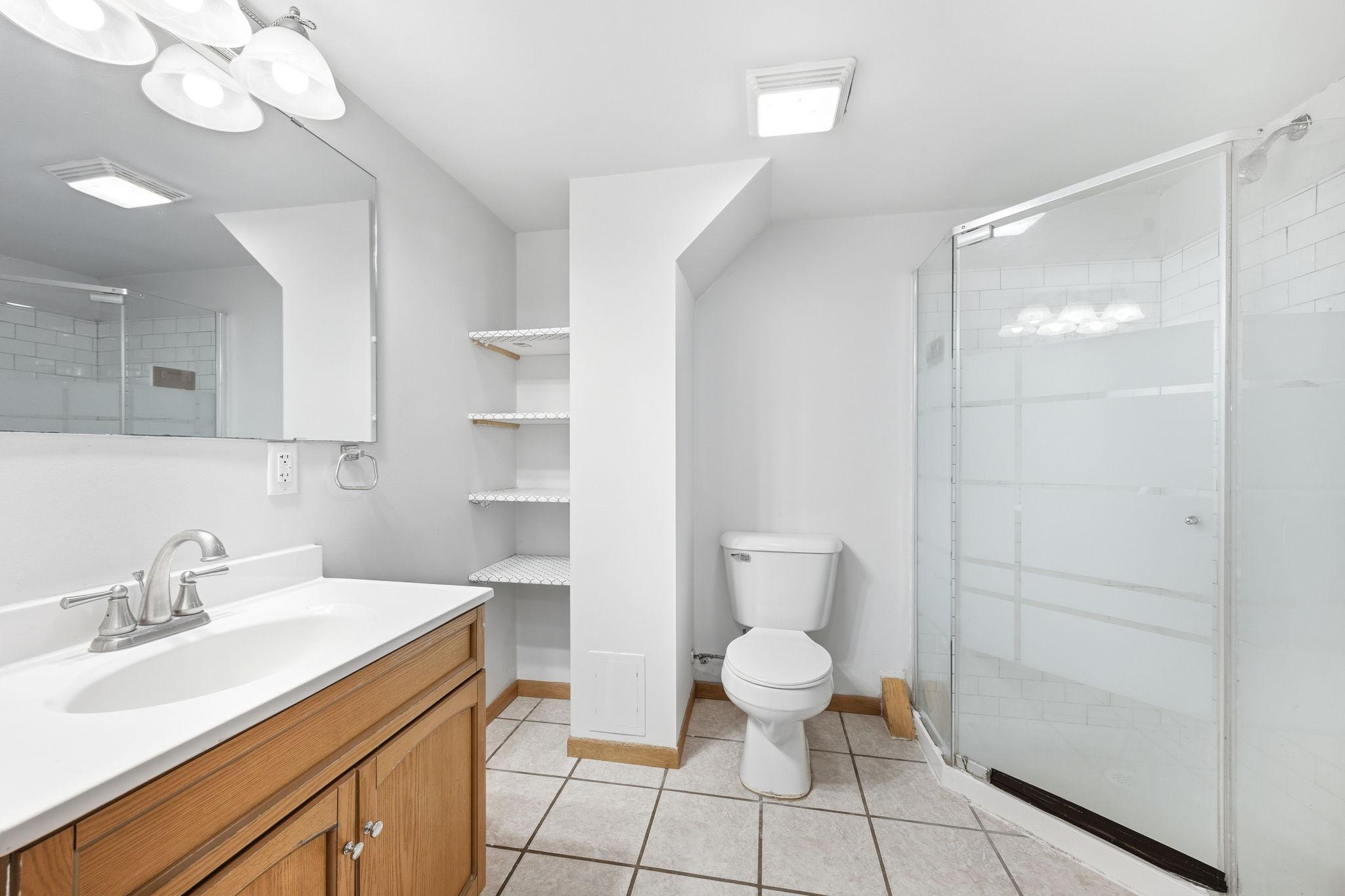 1211 Lealand Road E Property Photo 17