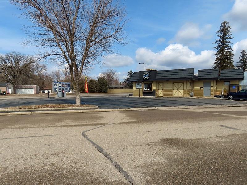 517 Duluth Avenue S Property Photo 2