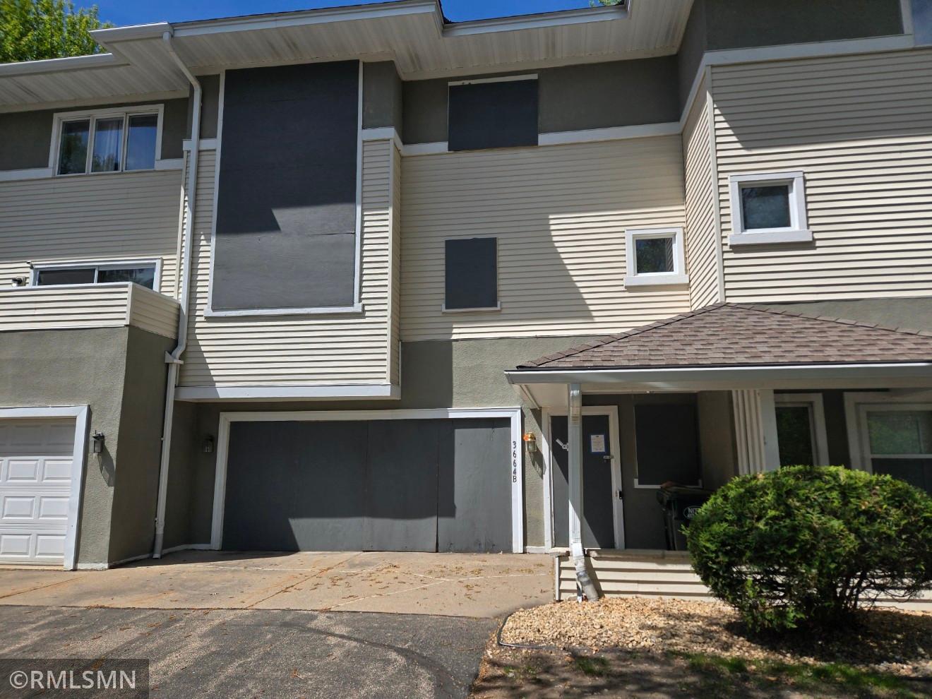 3664 Abbey Way B Property Photo 1