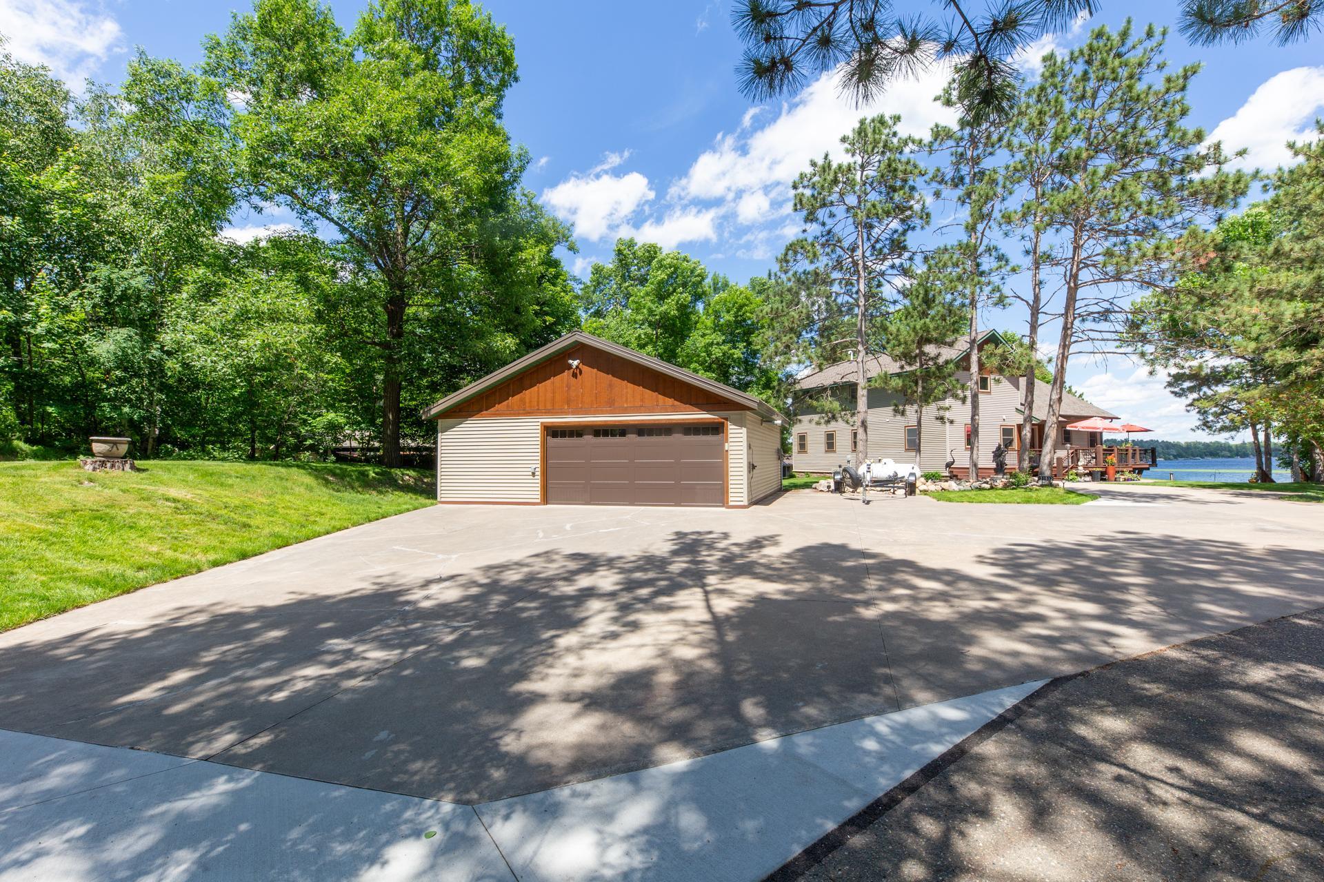 31512 Lowry Circle Property Photo 10
