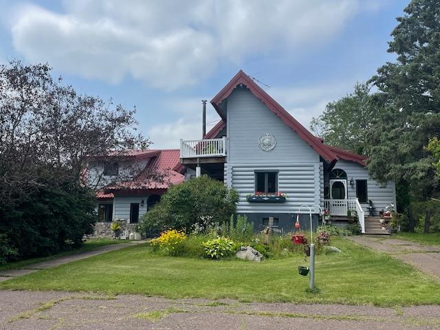 1735 Highway 12 Property Photo 2