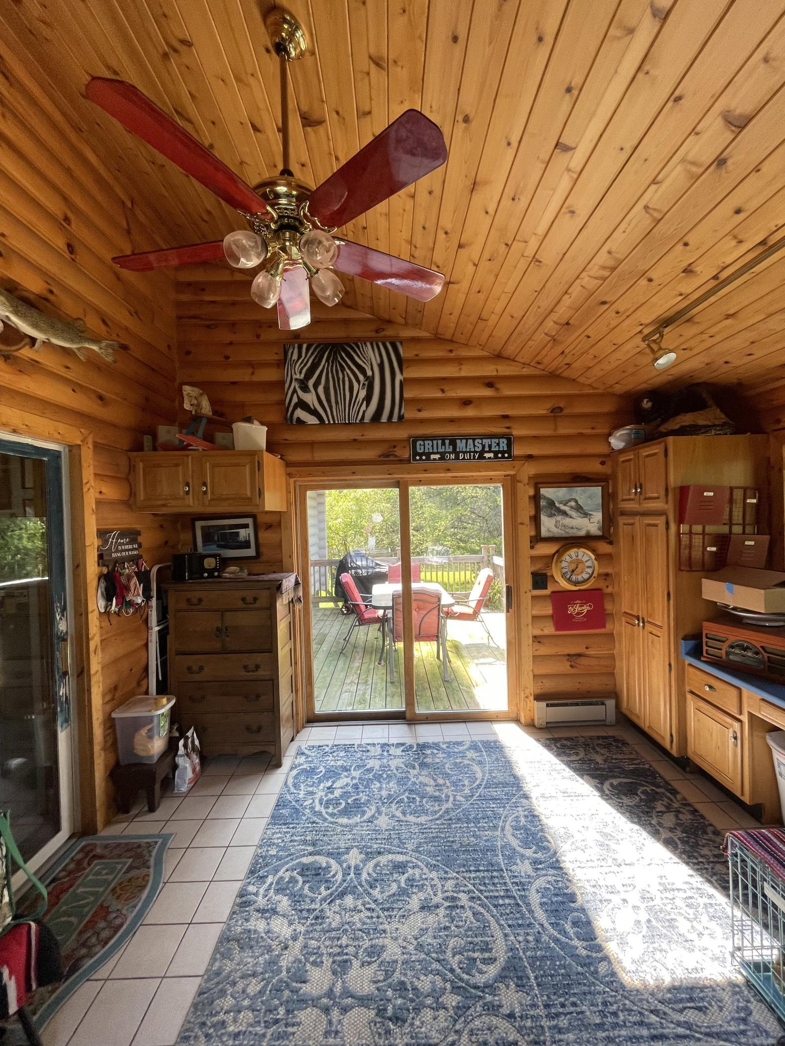1735 Highway 12 Property Photo 11