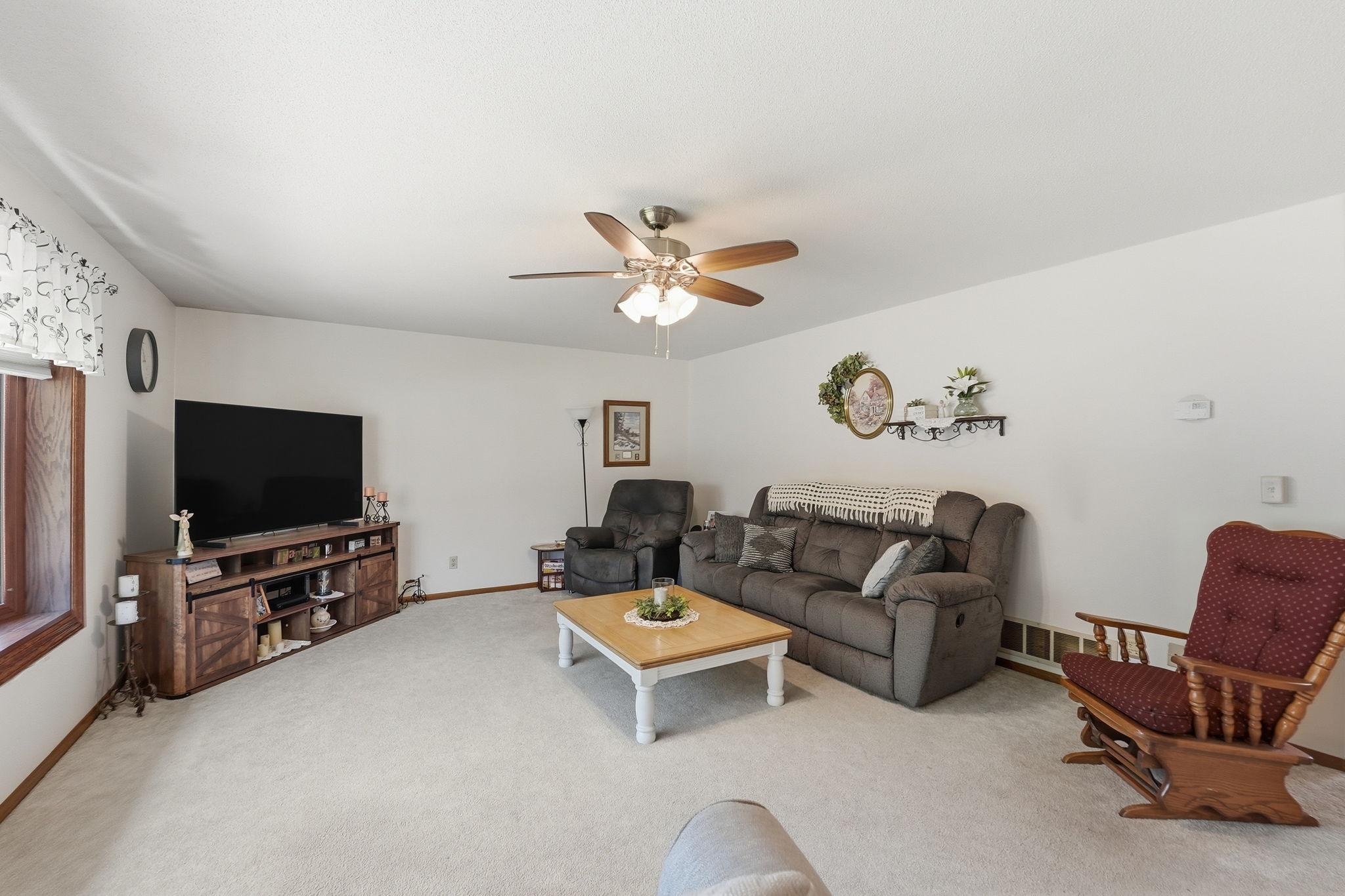 1600 7th Avenue Se Property Photo 10