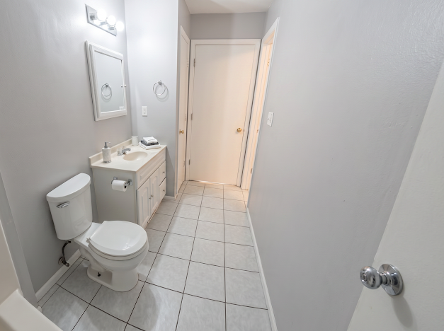 5259 Knox Avenue N Property Photo 22