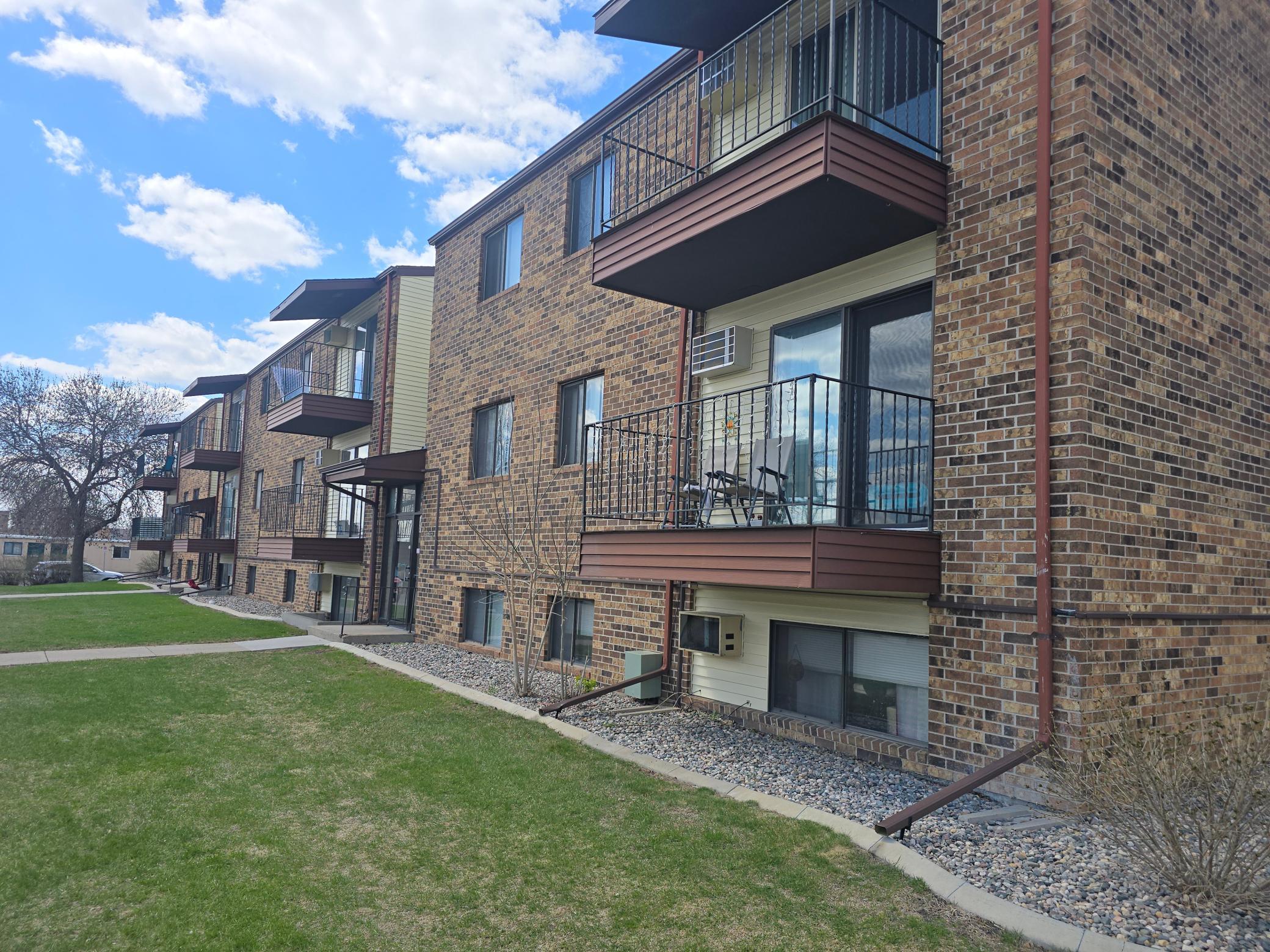 1401 27th Avenue S Property Photo 2