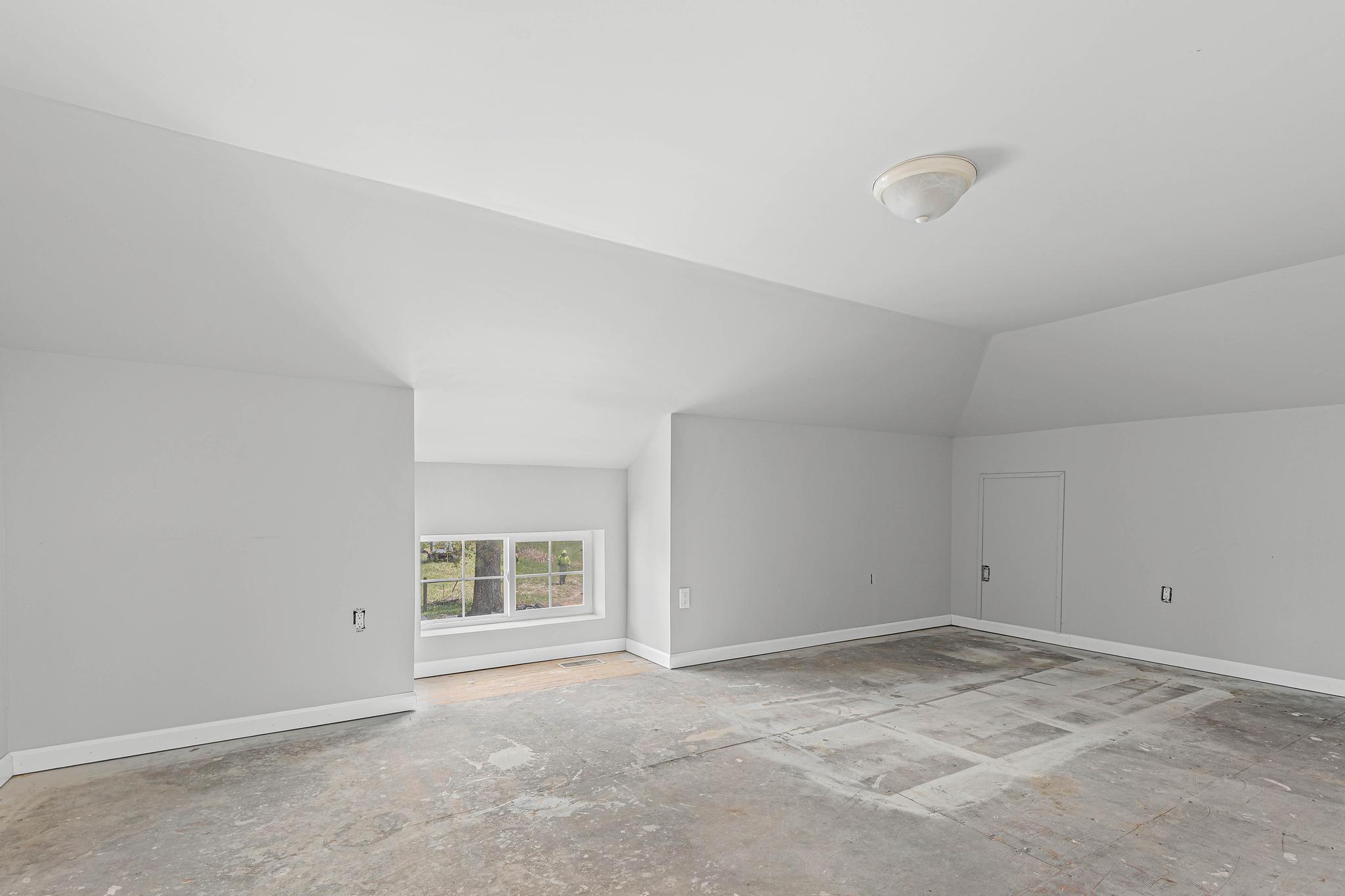 17046 State Highway 99 Property Photo 37