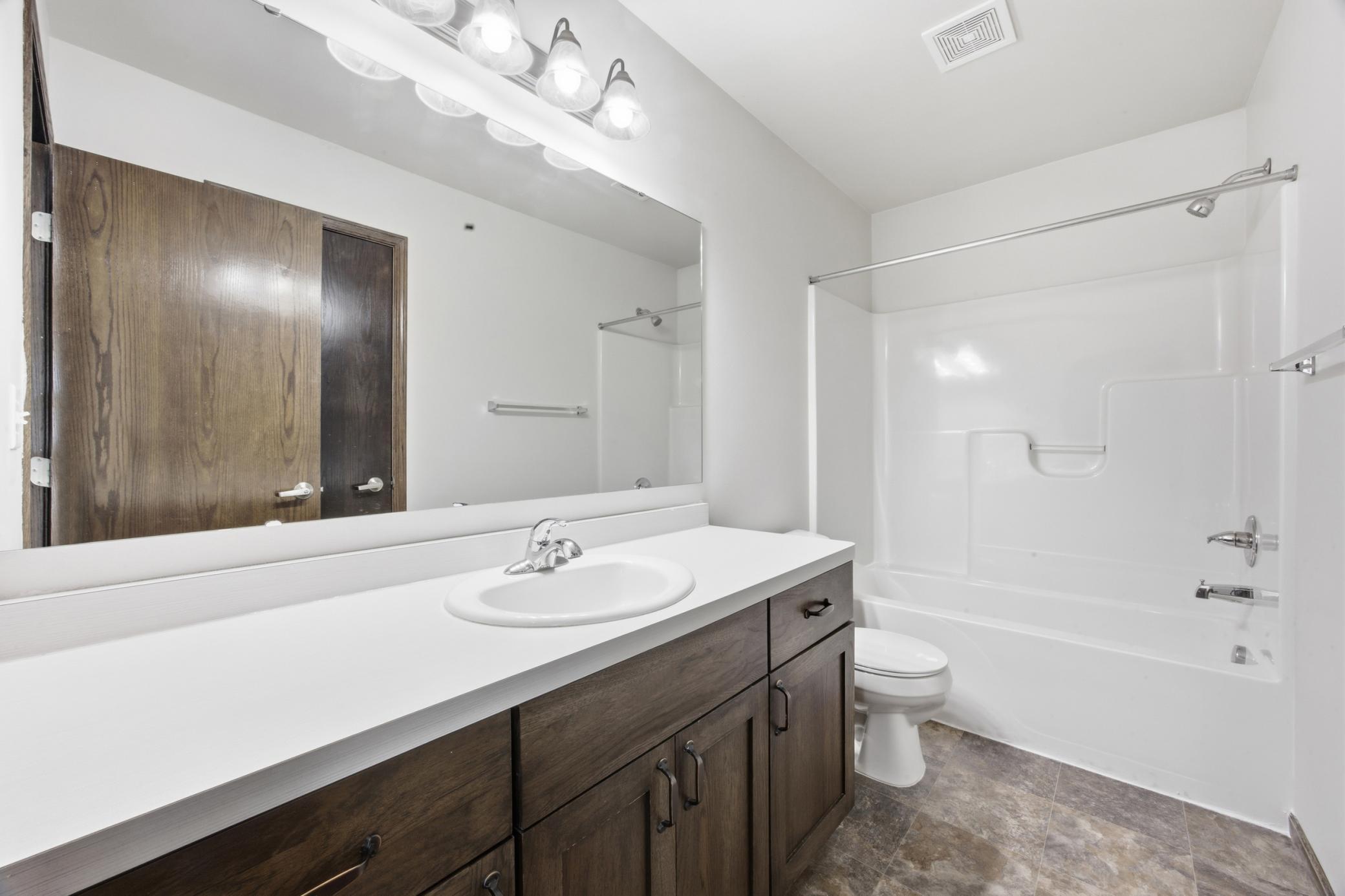 1206 Commander Drive W Property Photo 22