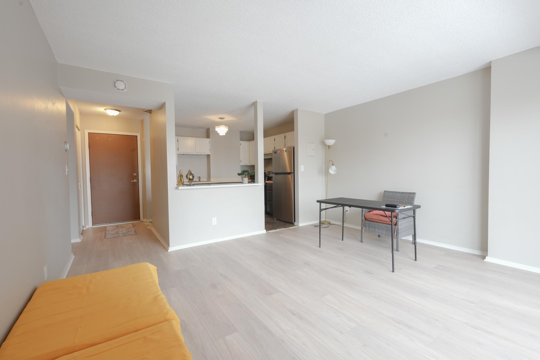 66 9th Street E 1609 Property Photo 7