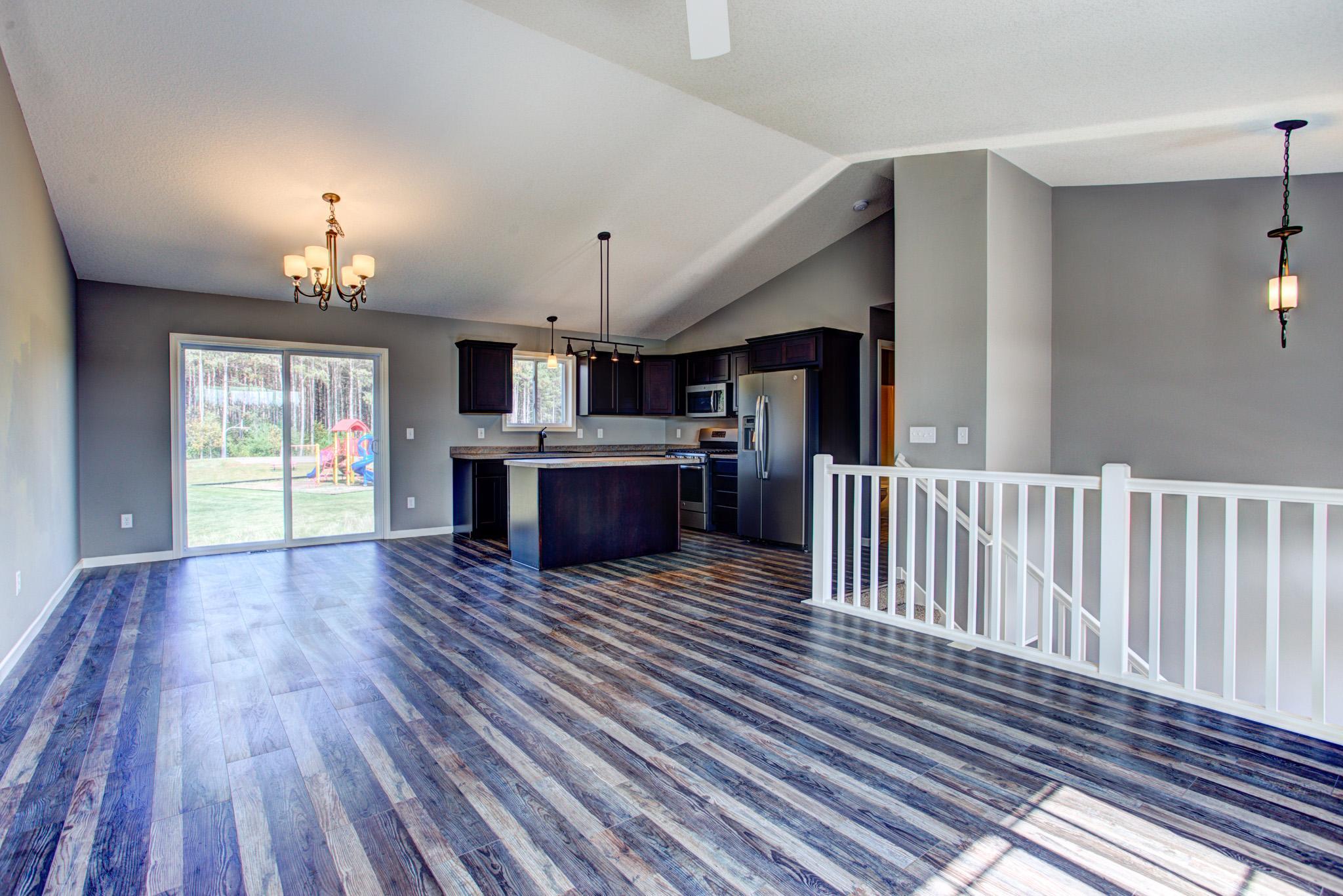 1319 Woodale Court Property Photo 10