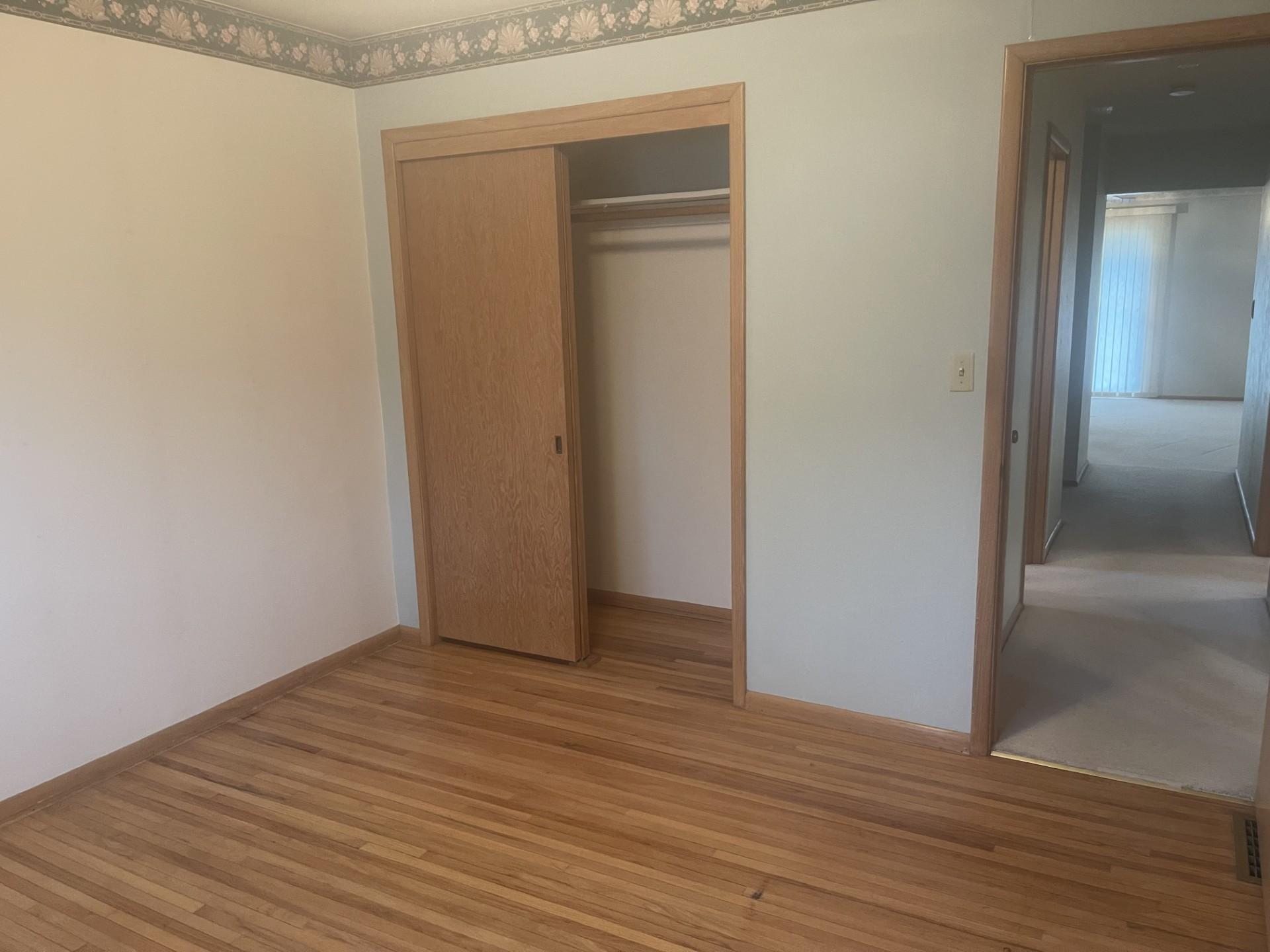 775 2nd Street E Property Photo 7