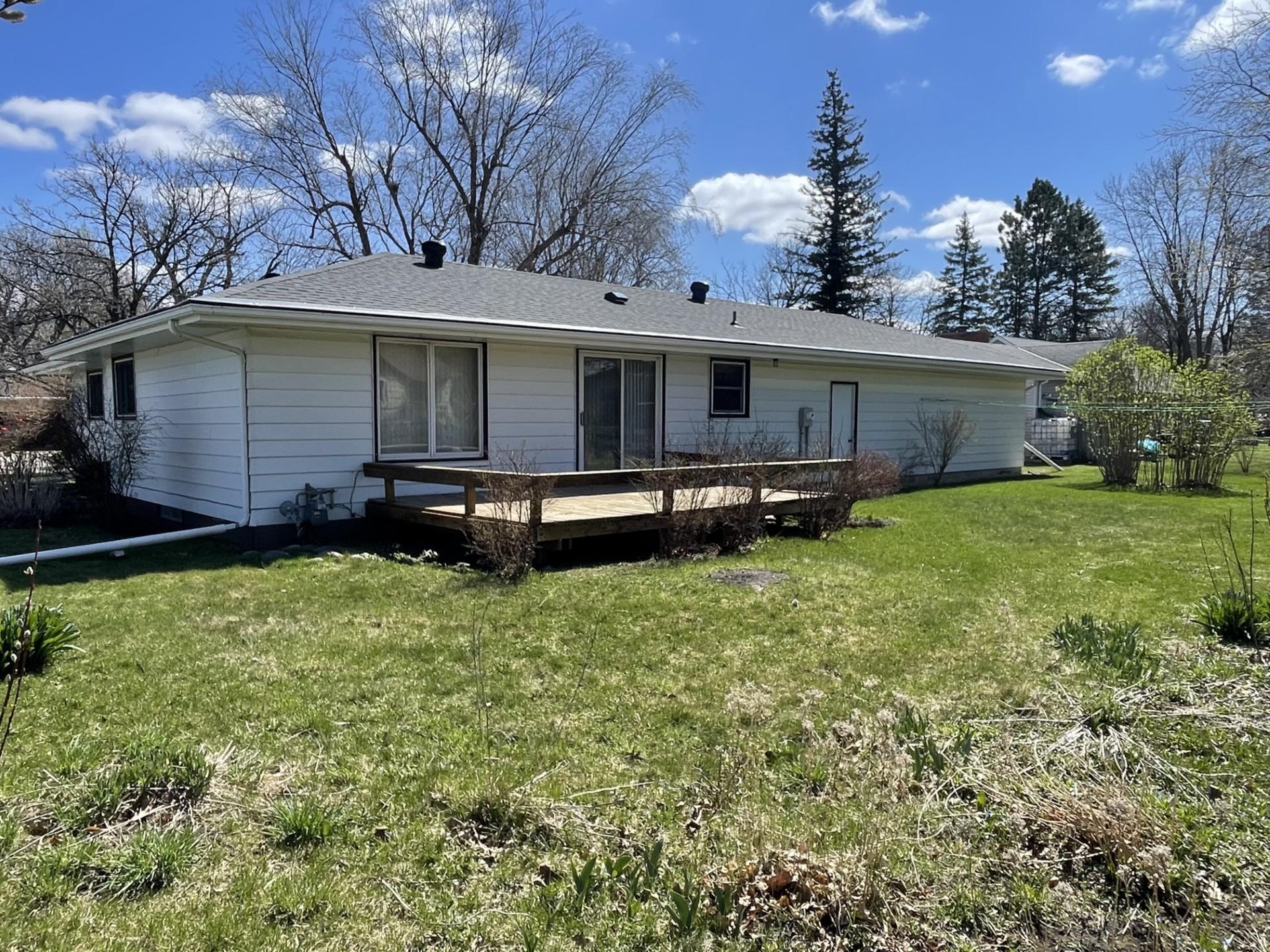 775 2nd Street E Property Photo 13