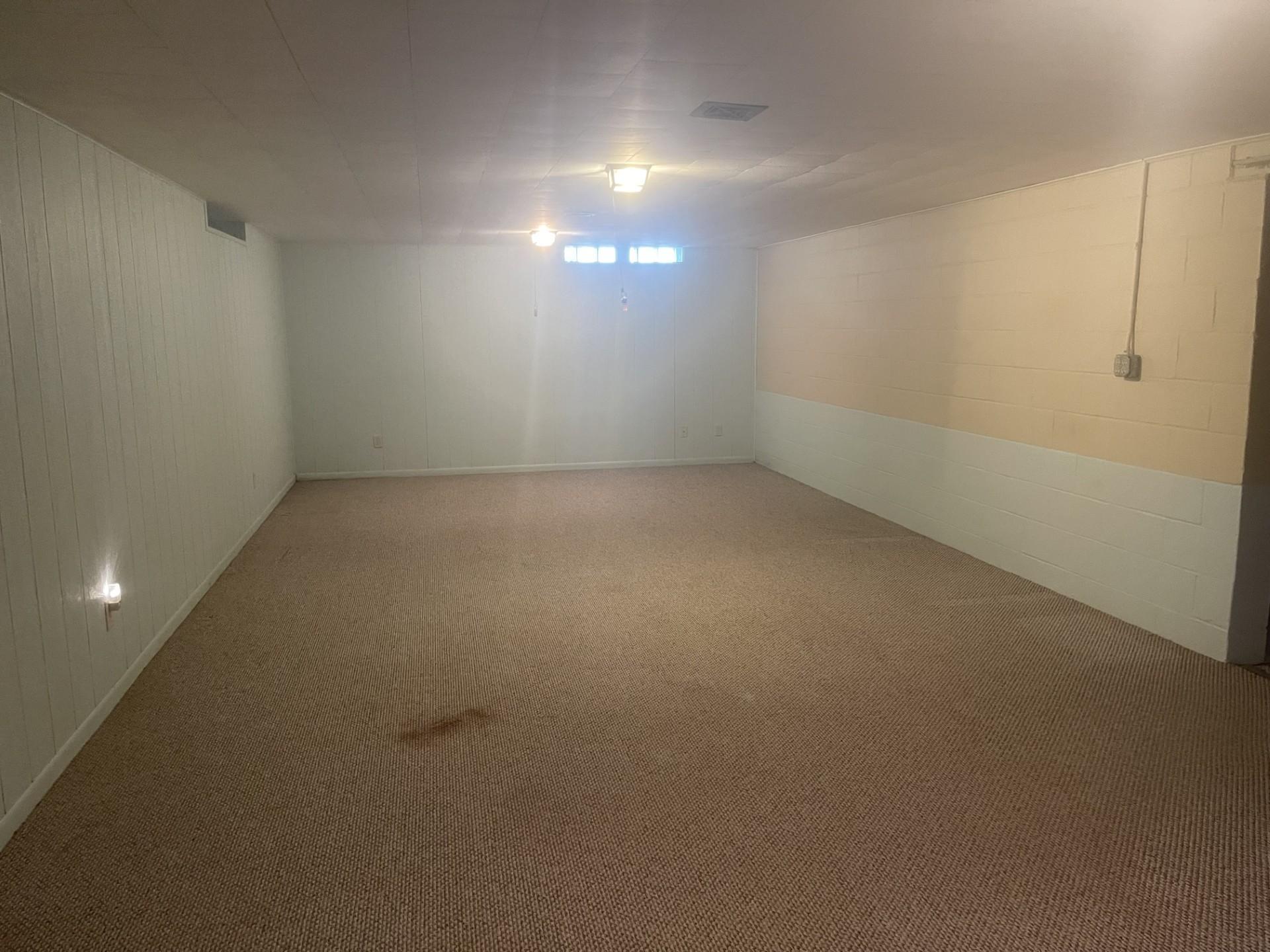 775 2nd Street E Property Photo 16