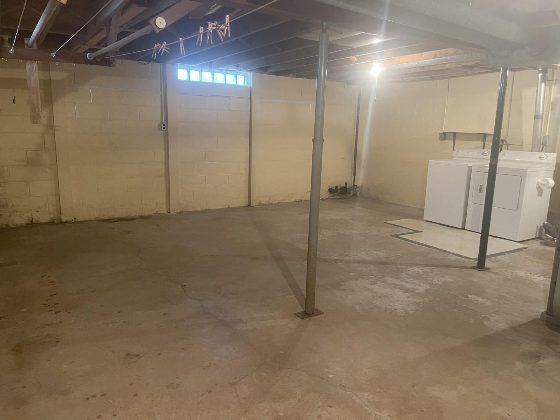 775 2nd Street E Property Photo 20