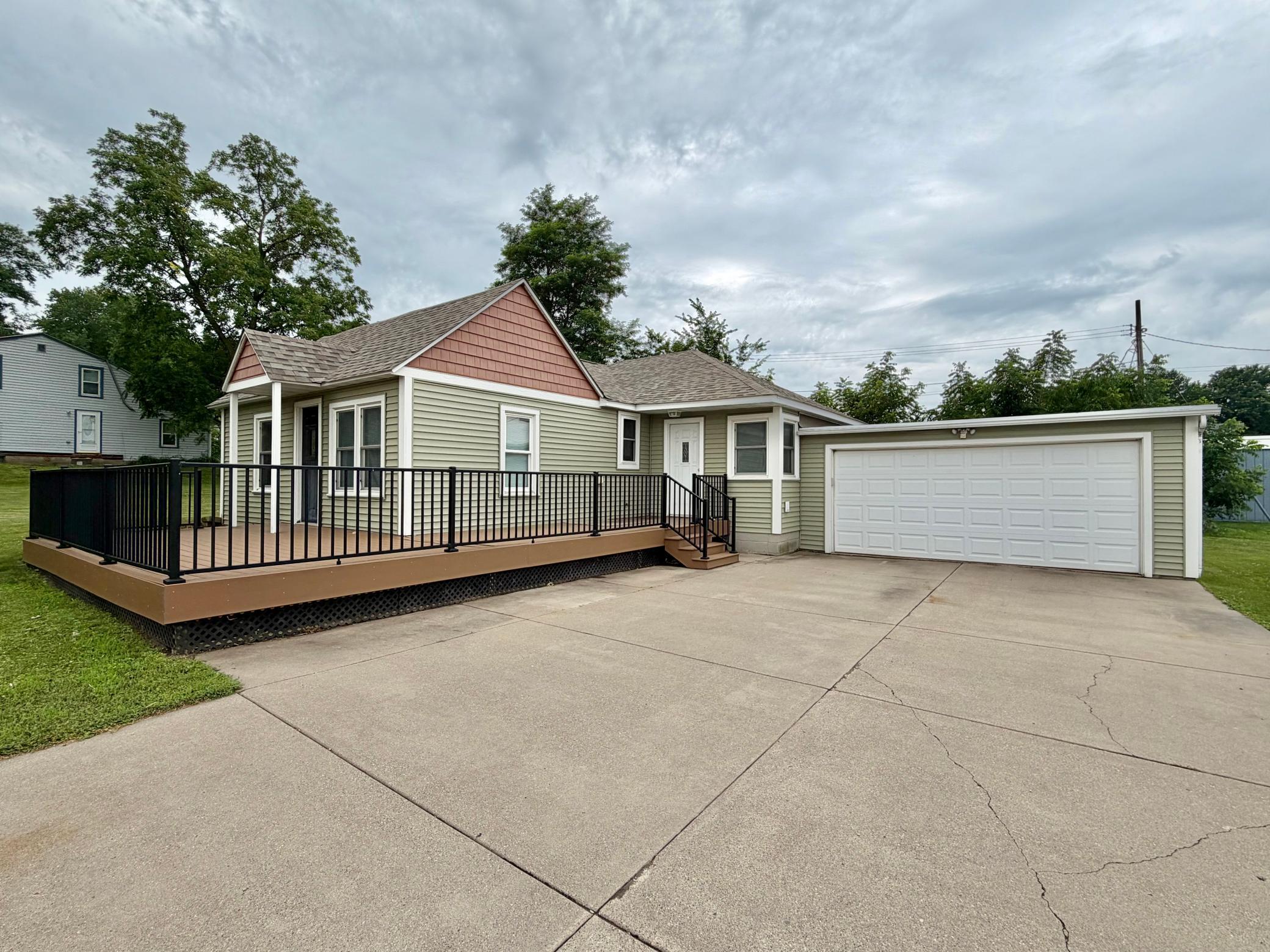 110 Red Wing Avenue S Property Photo 1