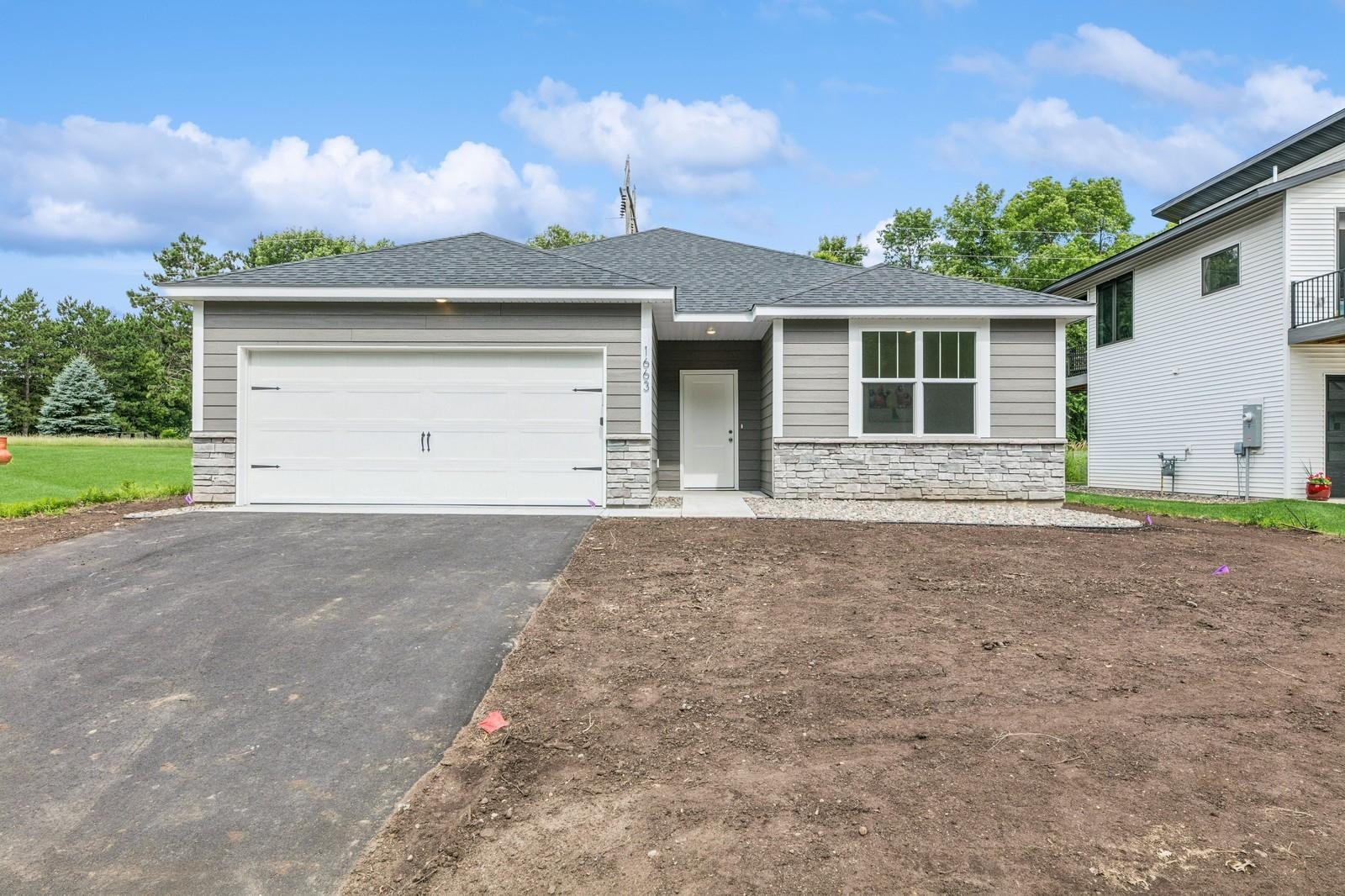 1663 39th Street S Property Photo 1