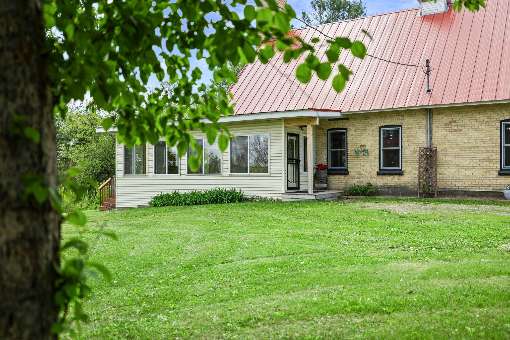 8825 Greeley Loop Property Photo 4