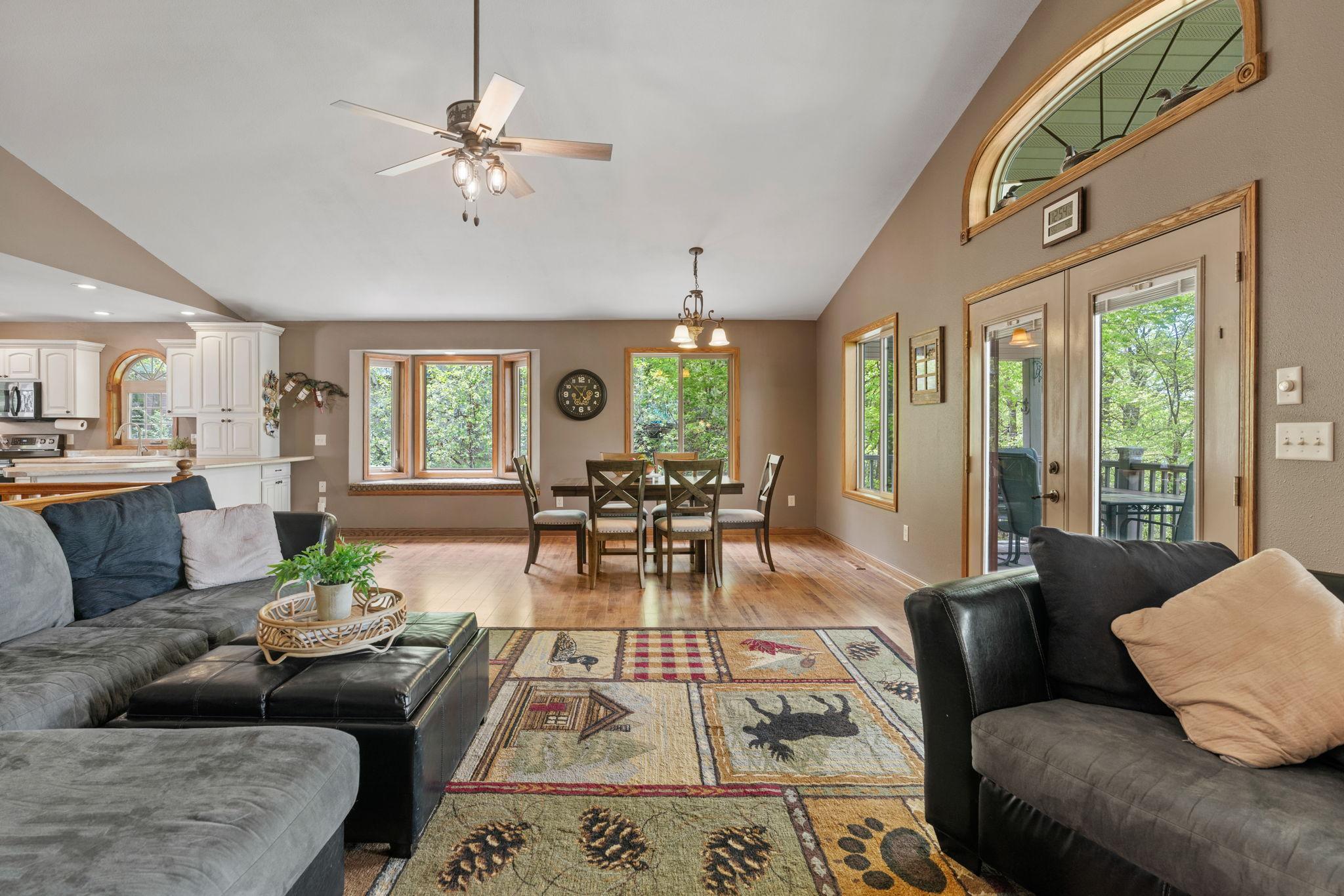 10039 Amigo Trail Property Photo 8