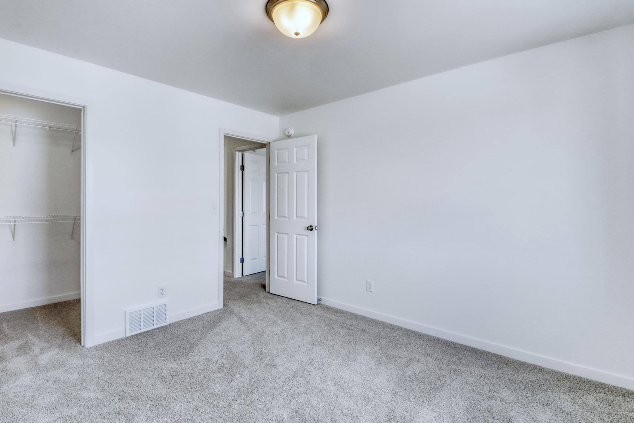 6856 Belding Drive S Property Photo 35