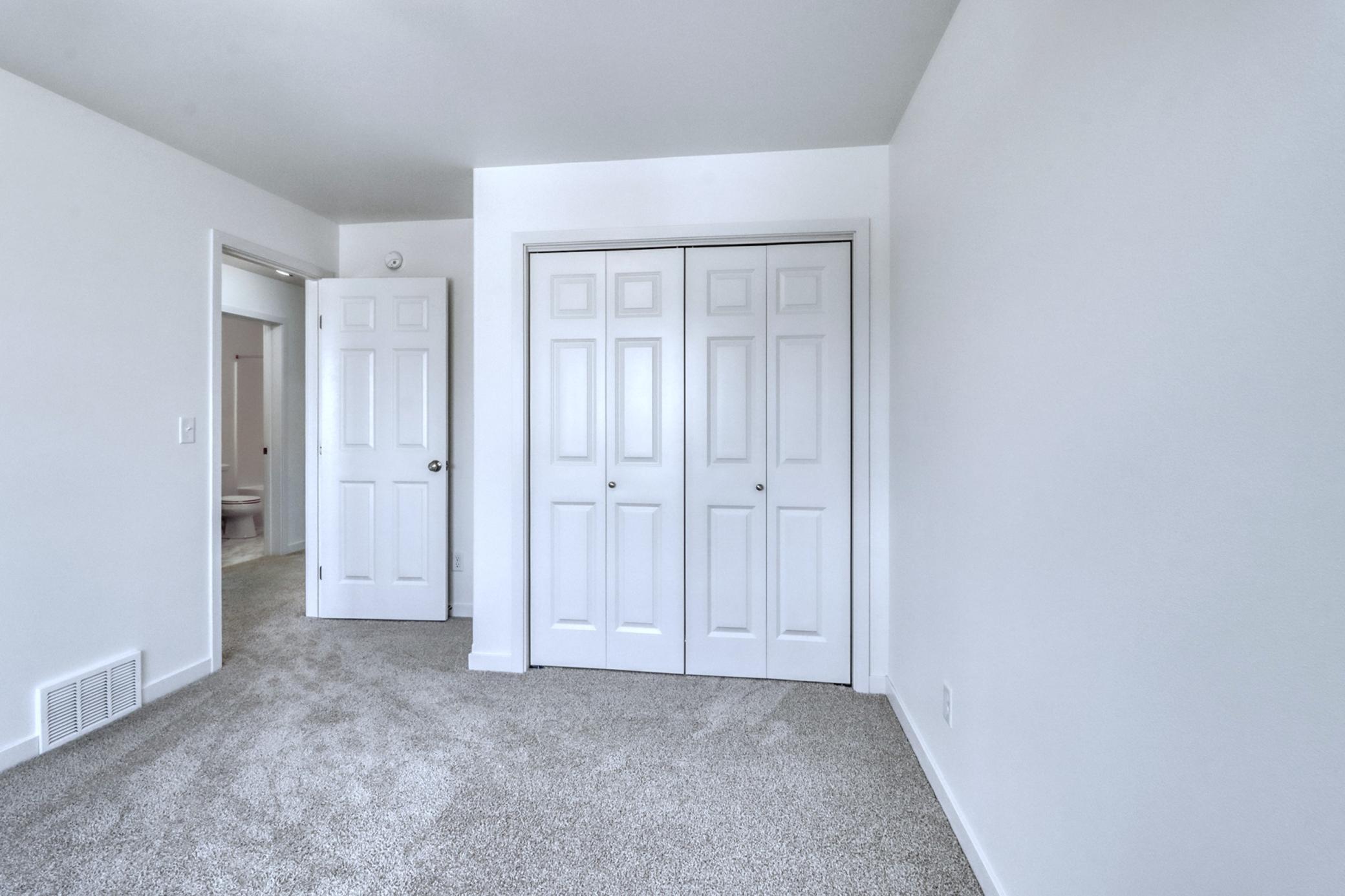 6856 Belding Drive S Property Photo 38