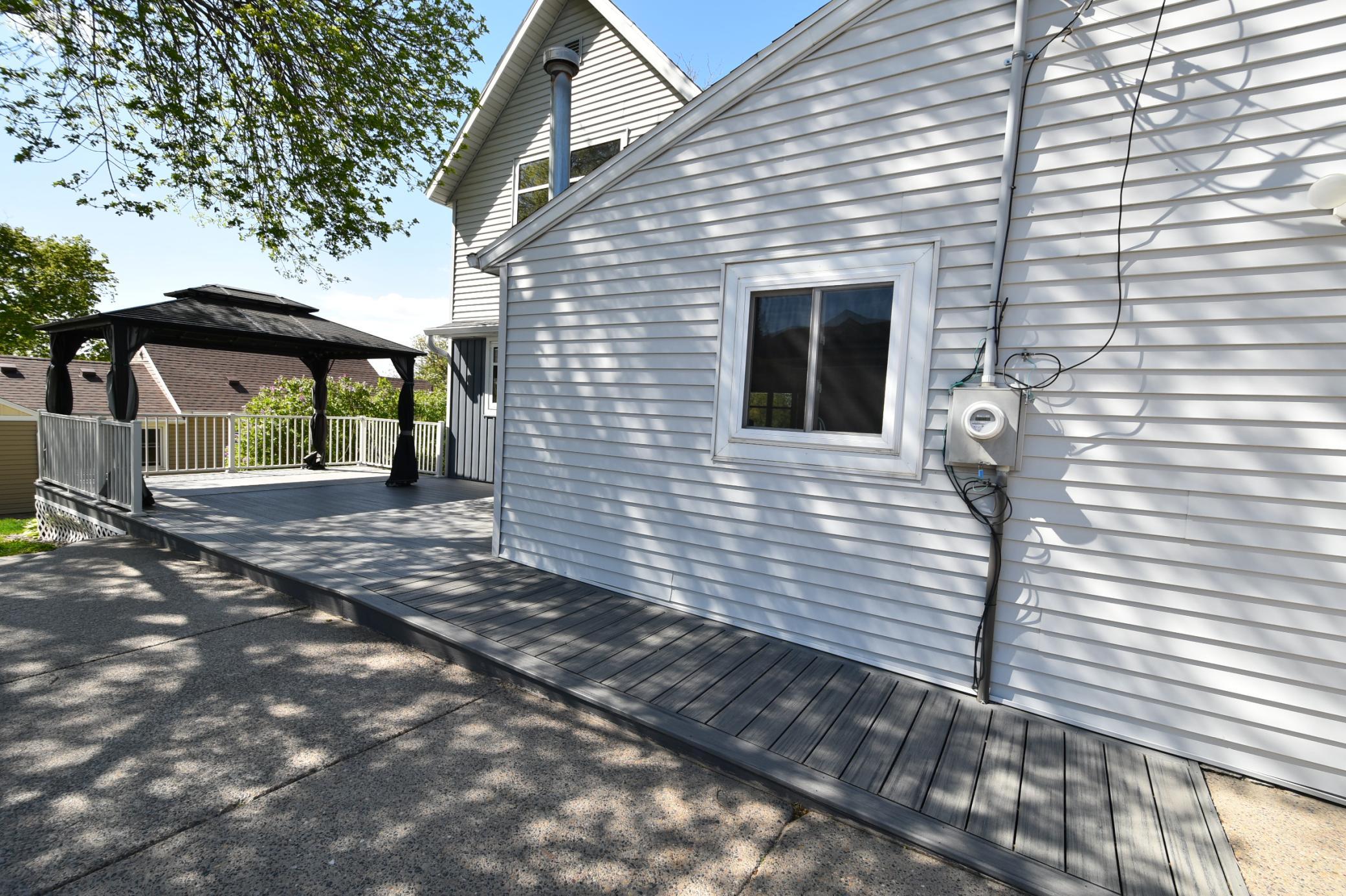 131 E 7th Street Property Photo 11