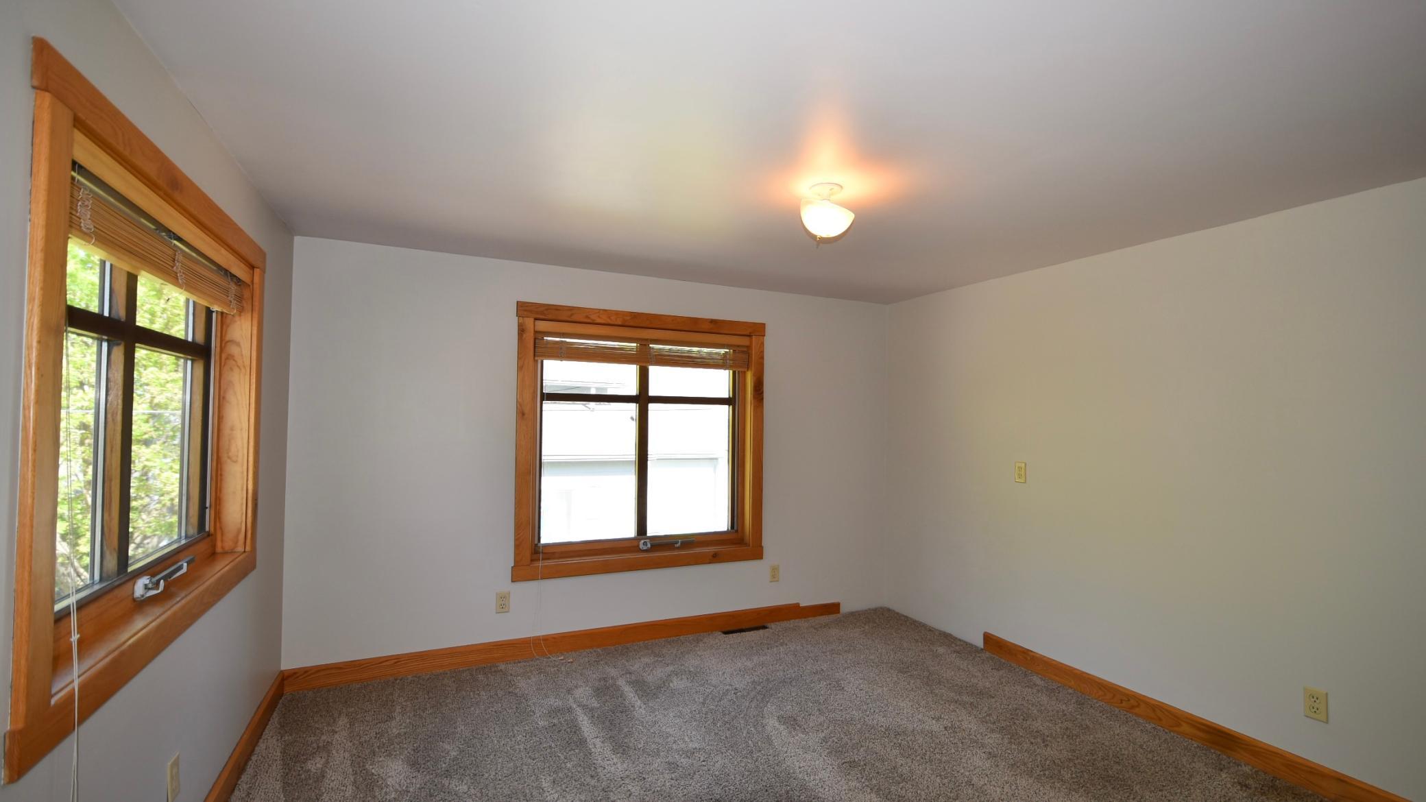 131 E 7th Street Property Photo 32