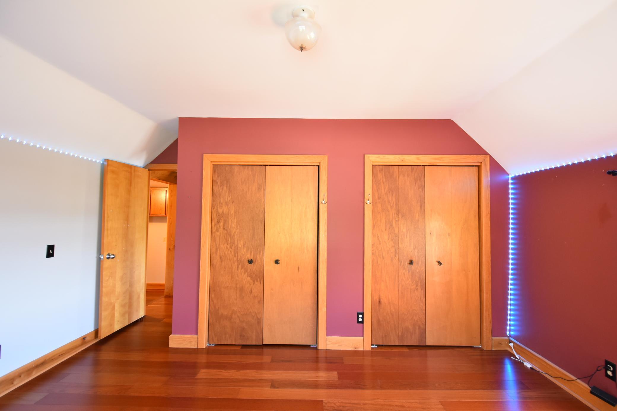 131 E 7th Street Property Photo 40