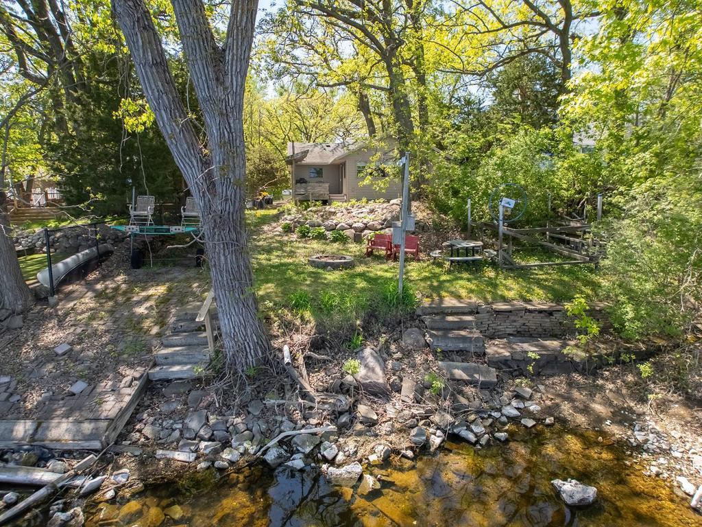 527 Marian Street Property Photo 18