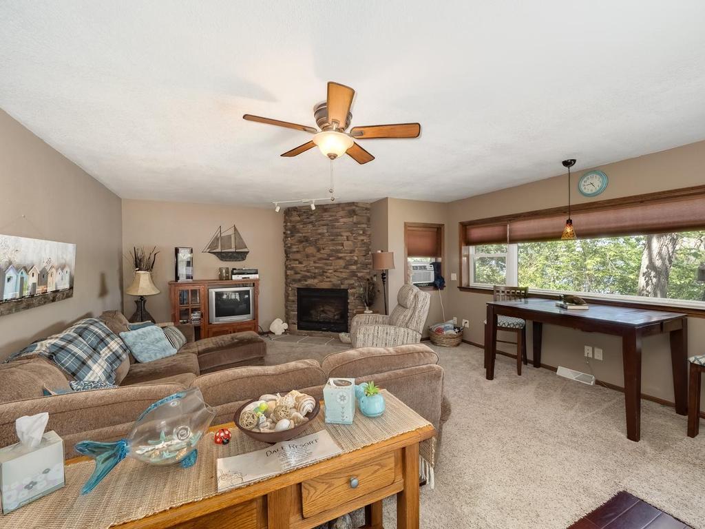 527 Marian Street Property Photo 29