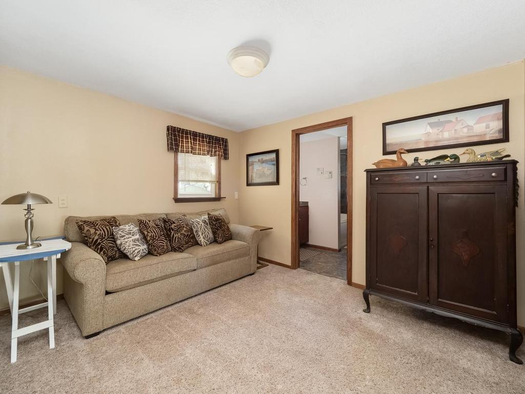 527 Marian Street Property Photo 32