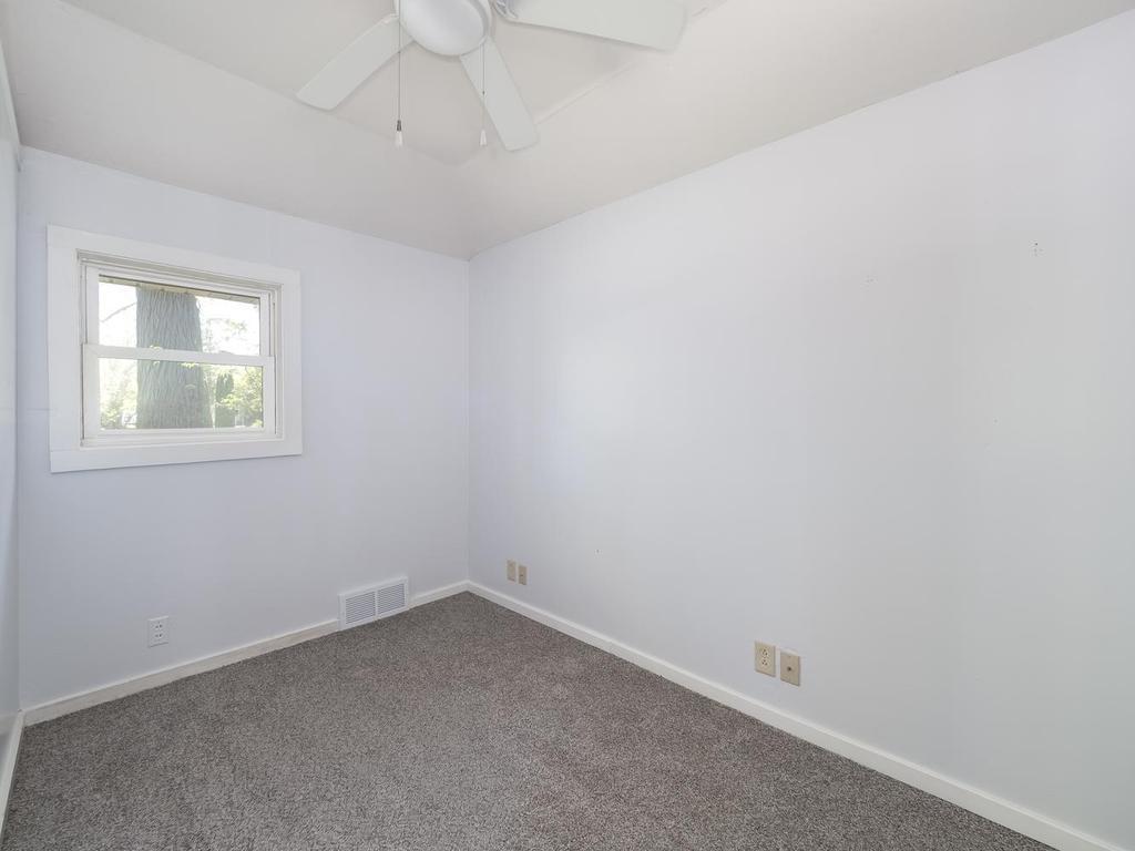 527 Marian Street Property Photo 39