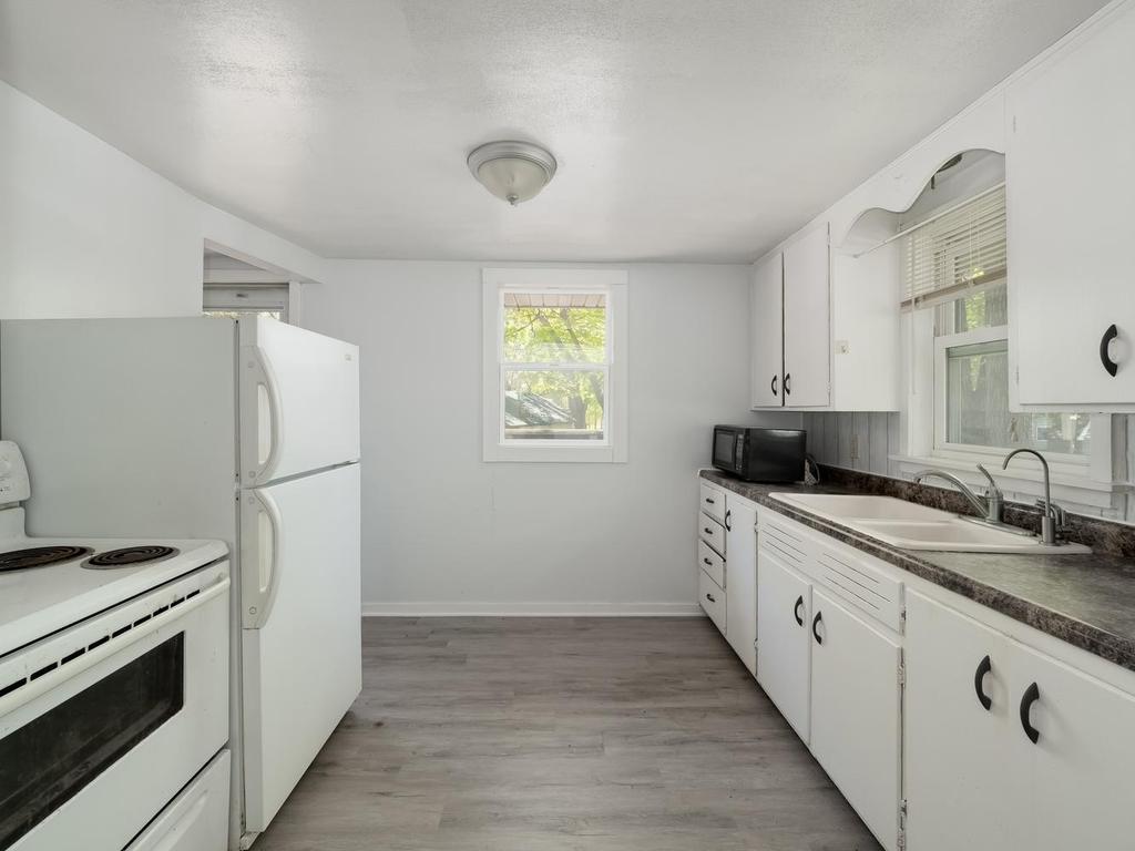 527 Marian Street Property Photo 42
