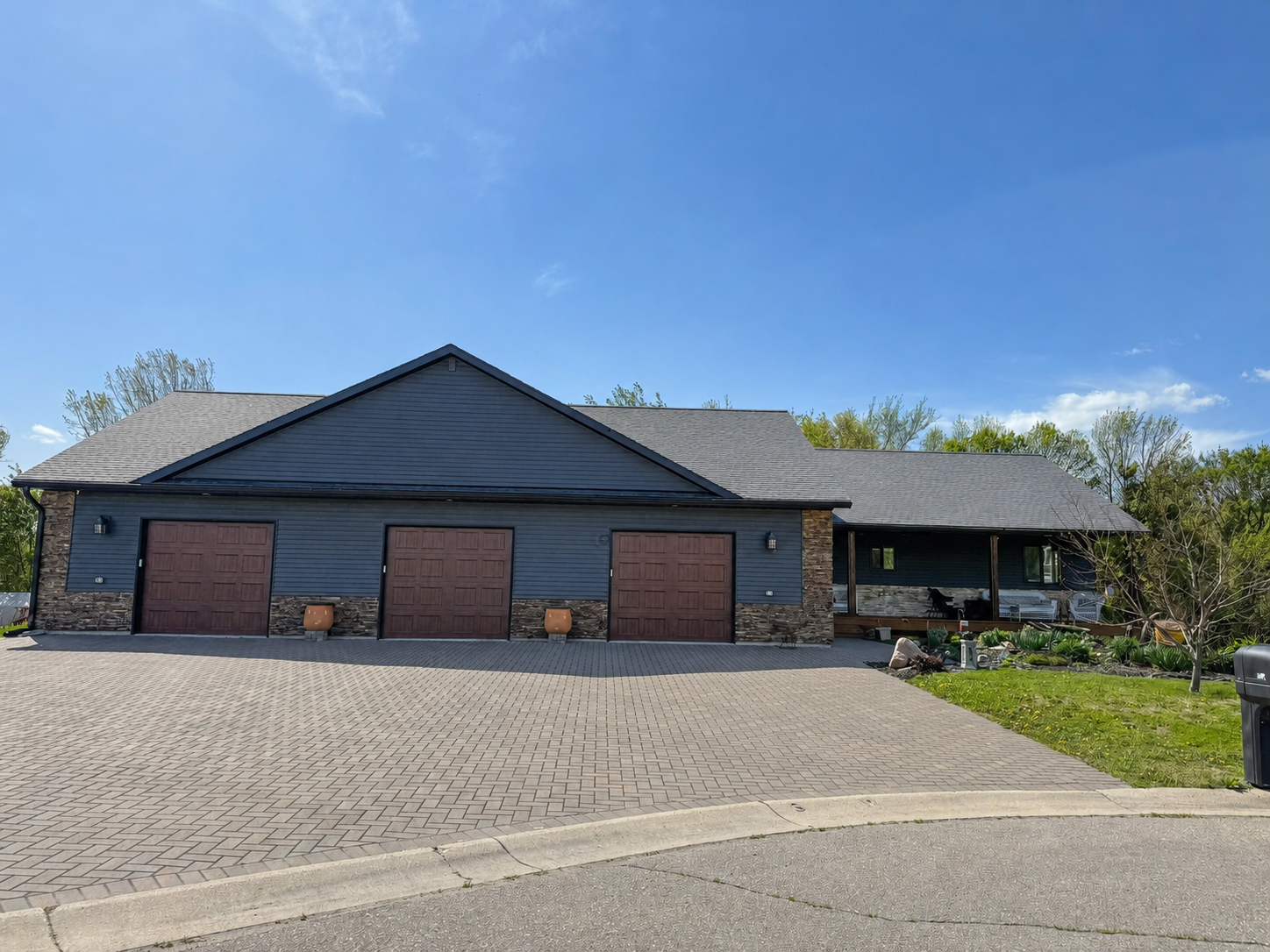 460 Knish Court Property Photo 1