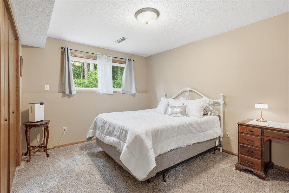 1072 Edgewood Circle Property Photo 16