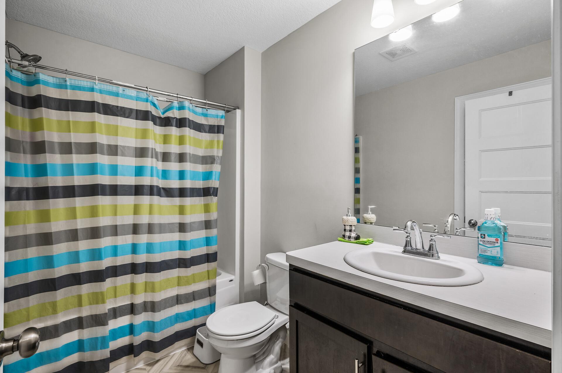 2117 Cleveland Lane S Property Photo 18