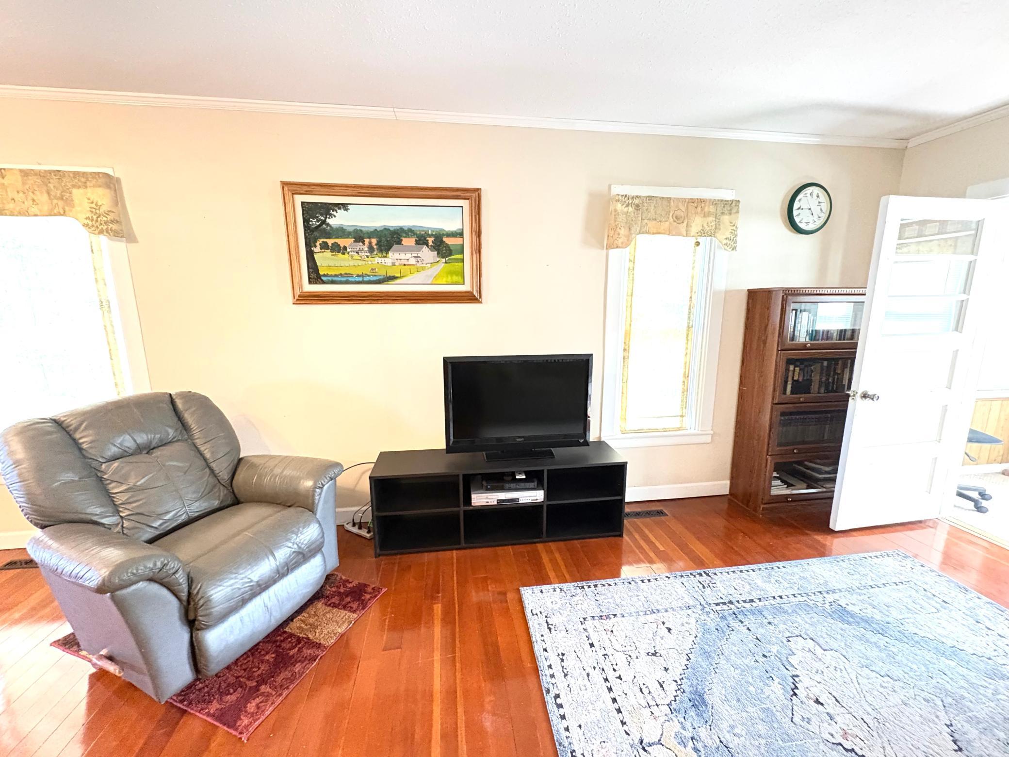 871 7th Street Property Photo 10