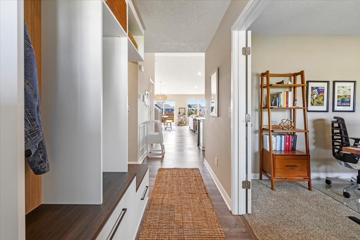 1420 Independence Curve Property Photo 3