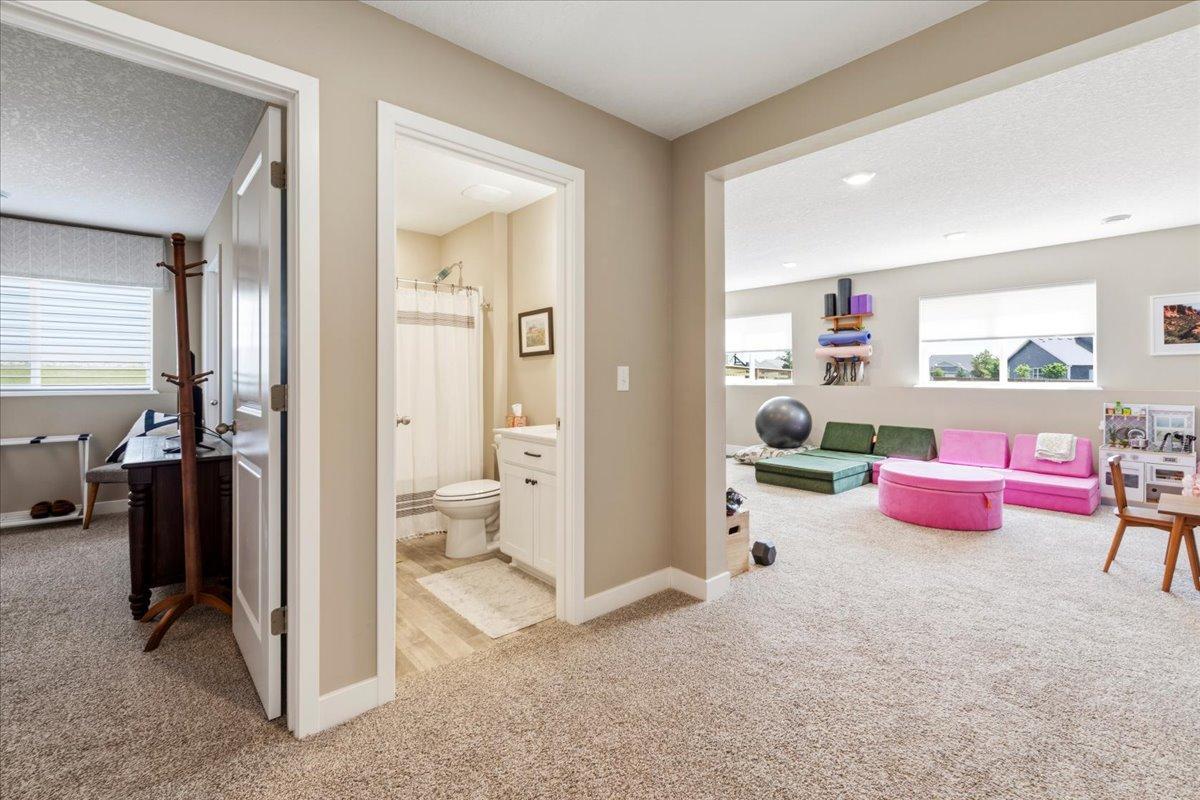 1420 Independence Curve Property Photo 23