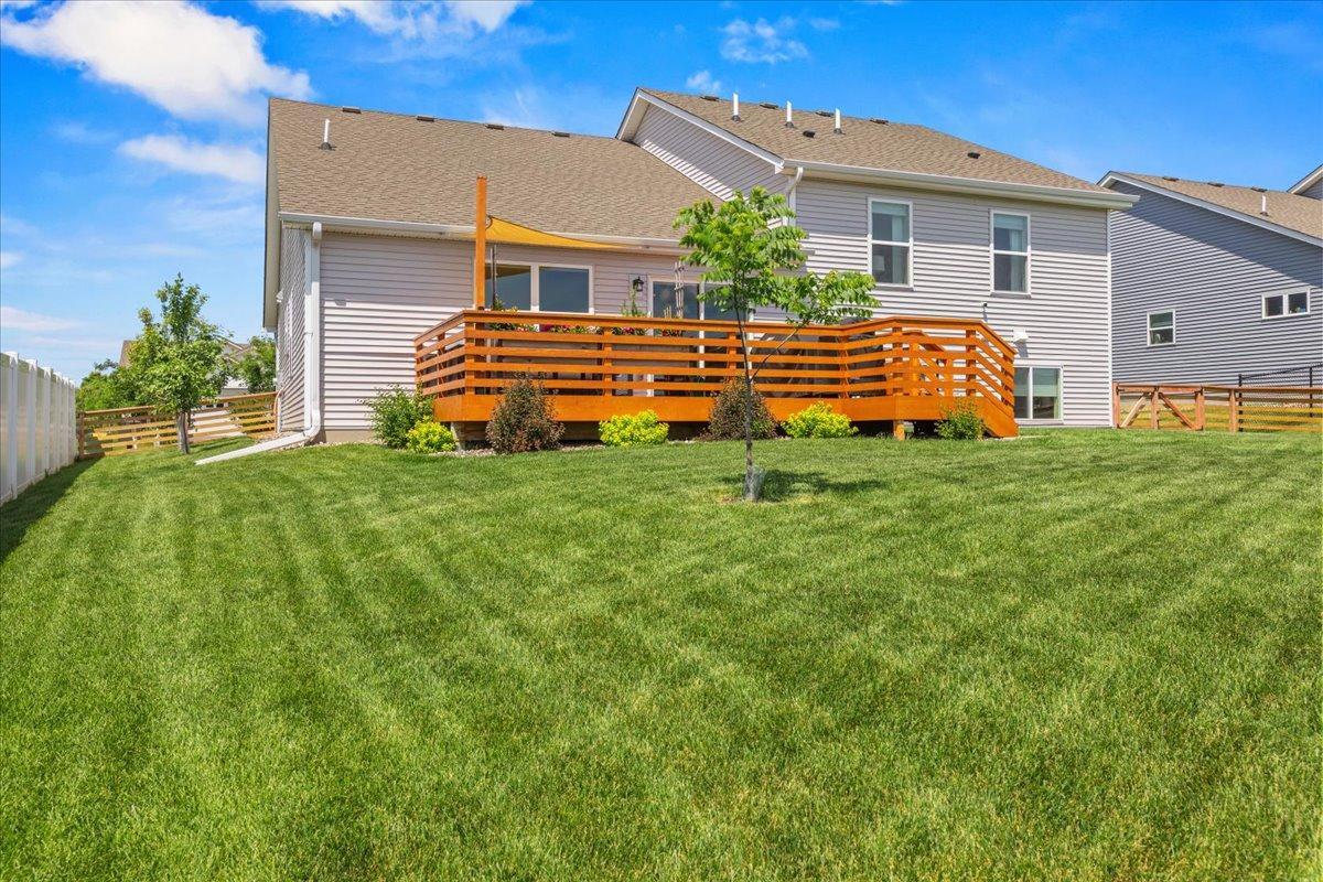 1420 Independence Curve Property Photo 29